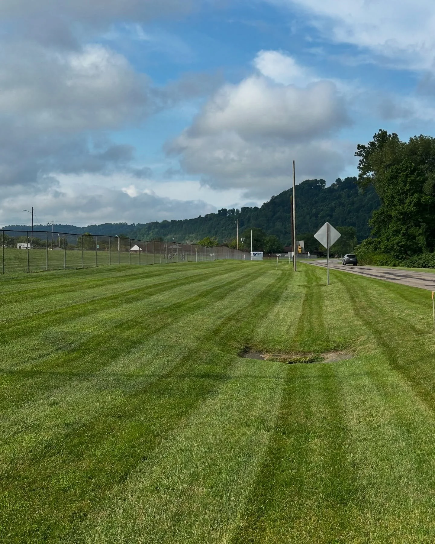 Making your business look its best starts at the curb.

We specialize in commercial lawn care that keeps your property looking sharp, clean, and professional all season long. Whether it&rsquo;s an office park, apartment complex, or retail space &mdas