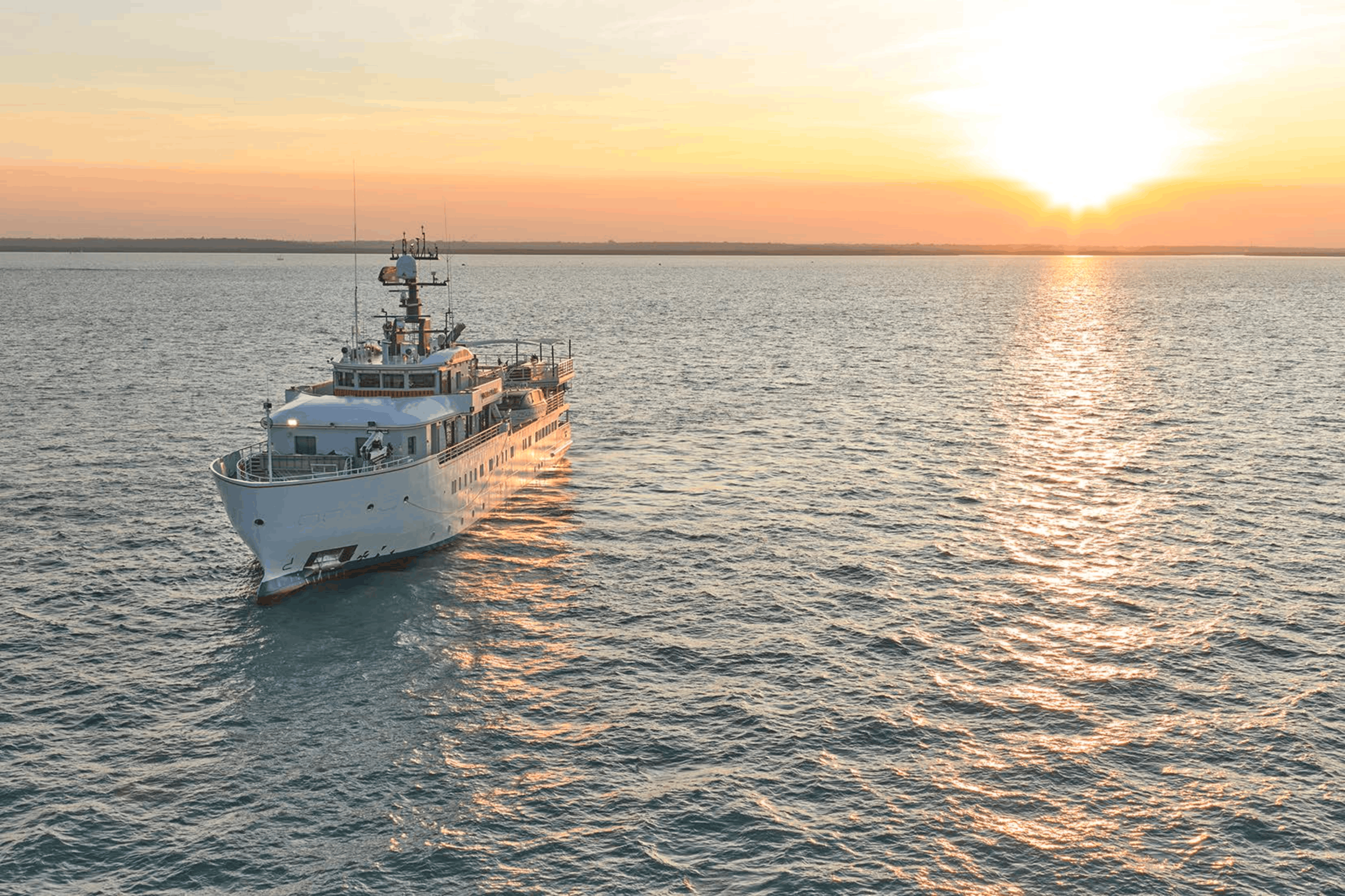 Indonesia &amp; Tahiti Small Ship Cruising