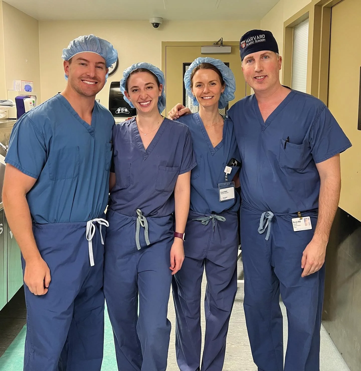 Such a fun couple of days at MEETH getting to hang out with their fellows (@jakemarksmd and @dr.phelan) and learning rhinoplasty magic from THE @dr.richard.reish!! ✨

@manhattanaestheticfellowship