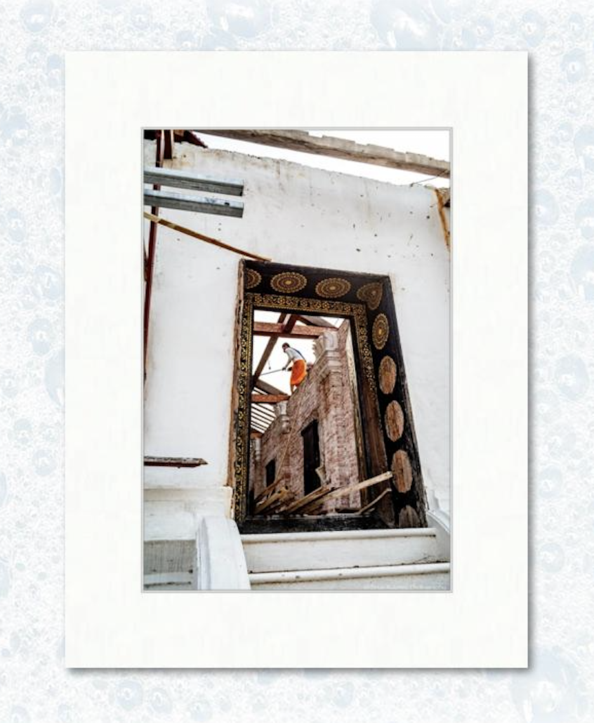 12” x 18” on 18” x 24” example matting