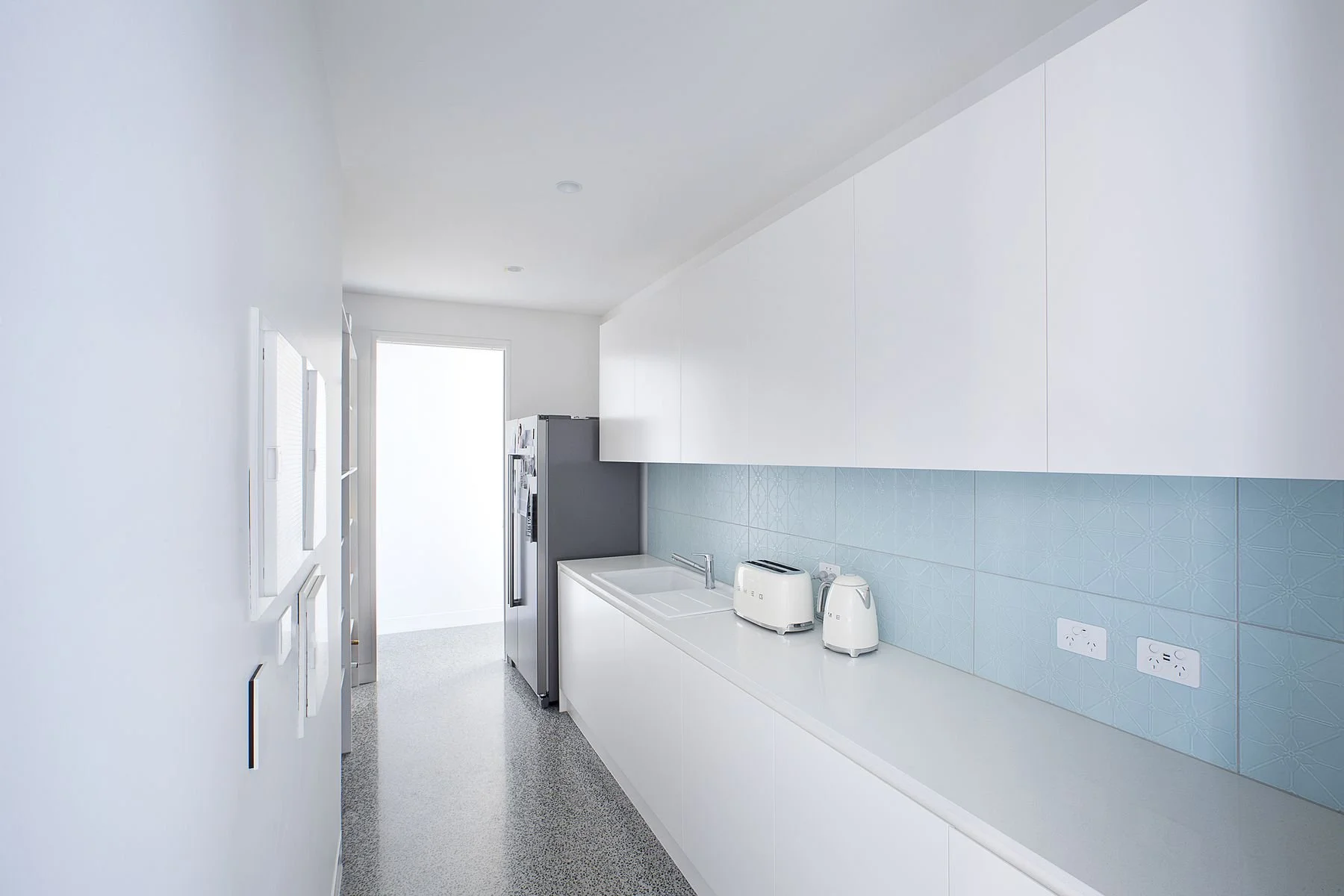 arthur-street-house-mermaid-beach-queensland-jamie-gordon-architect-6.jpg