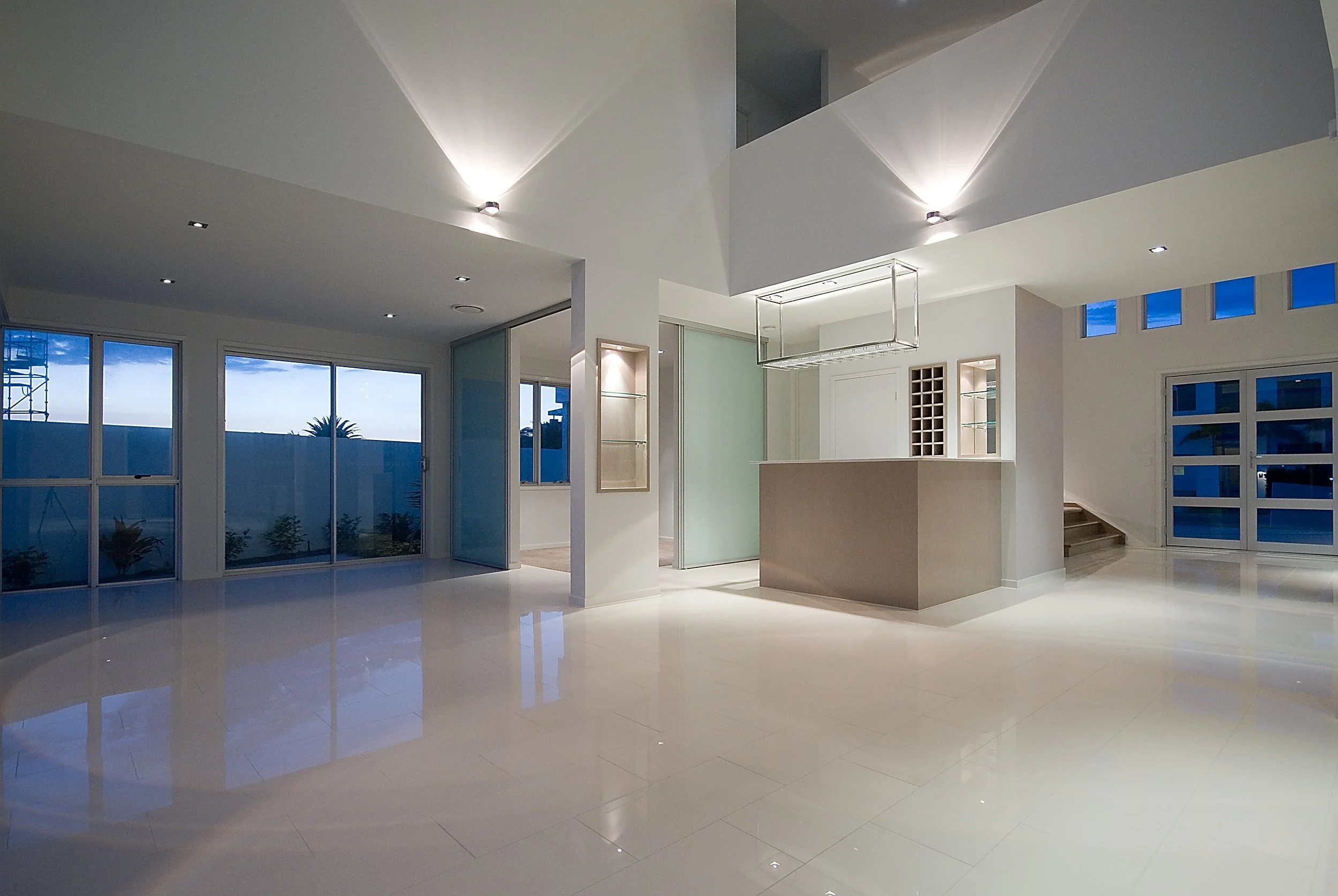 hampton-court-house-sovereign-island-09-open-plan-living-jamie-gordon-architect.jpg