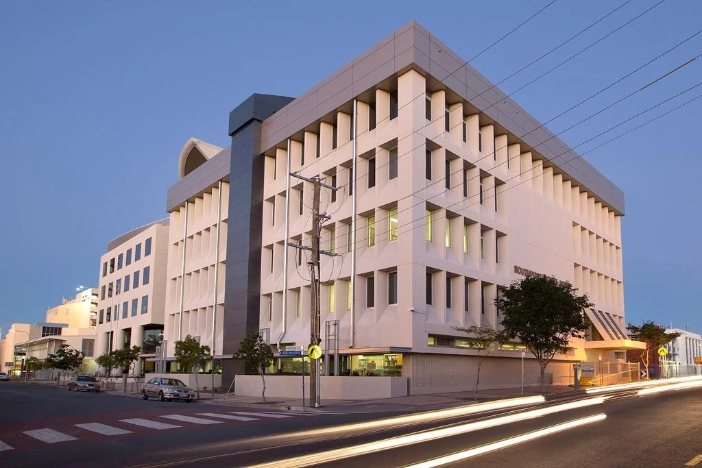 southport-magistrates-courthouse-southport-01-exterior-at-dusk-jamie-gordon-architect.jpg