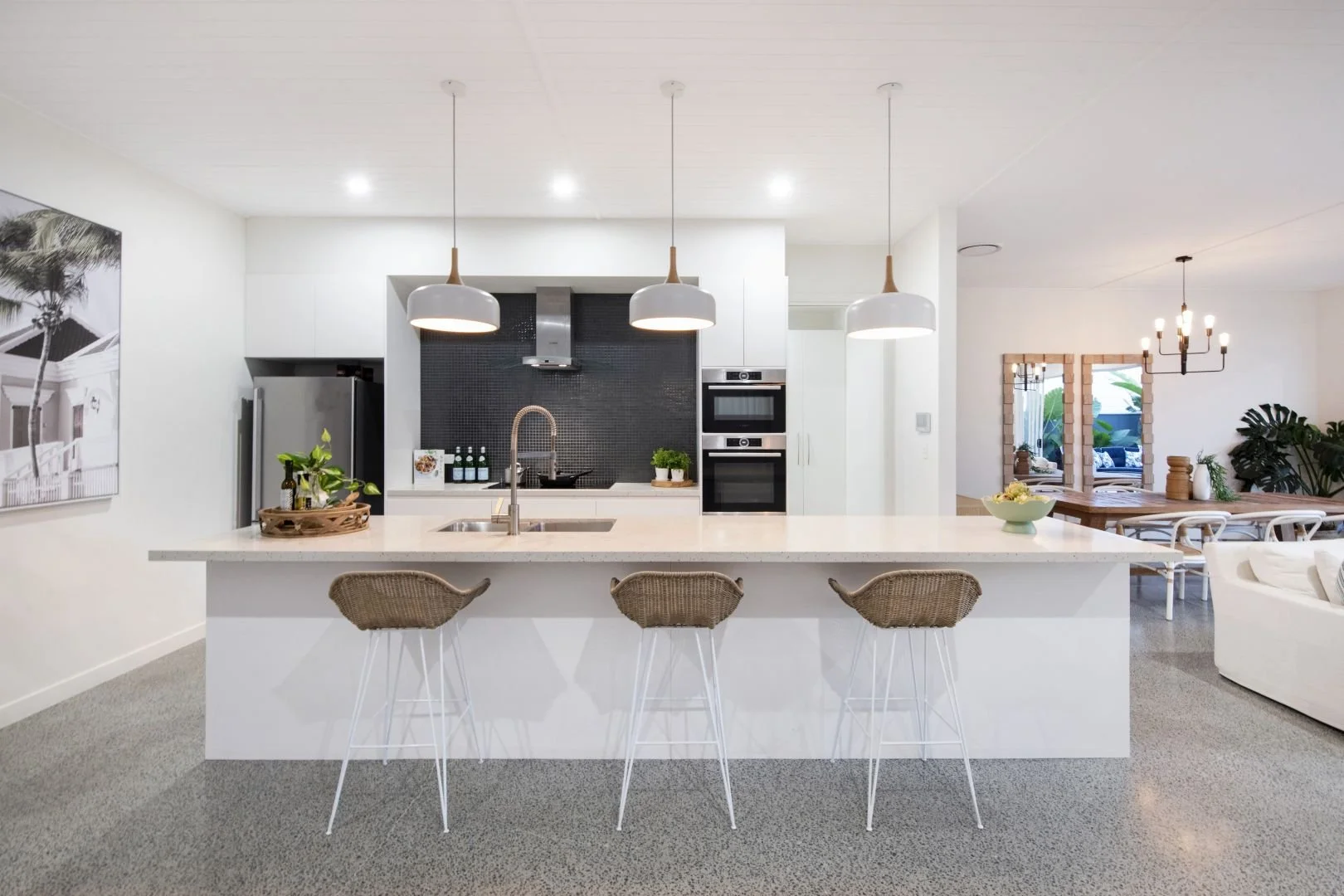 arthur-street-house-b-mermaid-beach-kitchen-island-jamie-gordon-architect.jpg