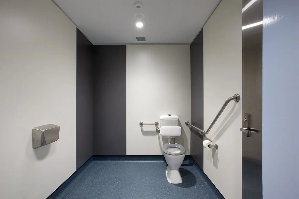 caboolture-district-court-house-caboolture-33-accessible-amenities-jamie-gordon-architect.jpg