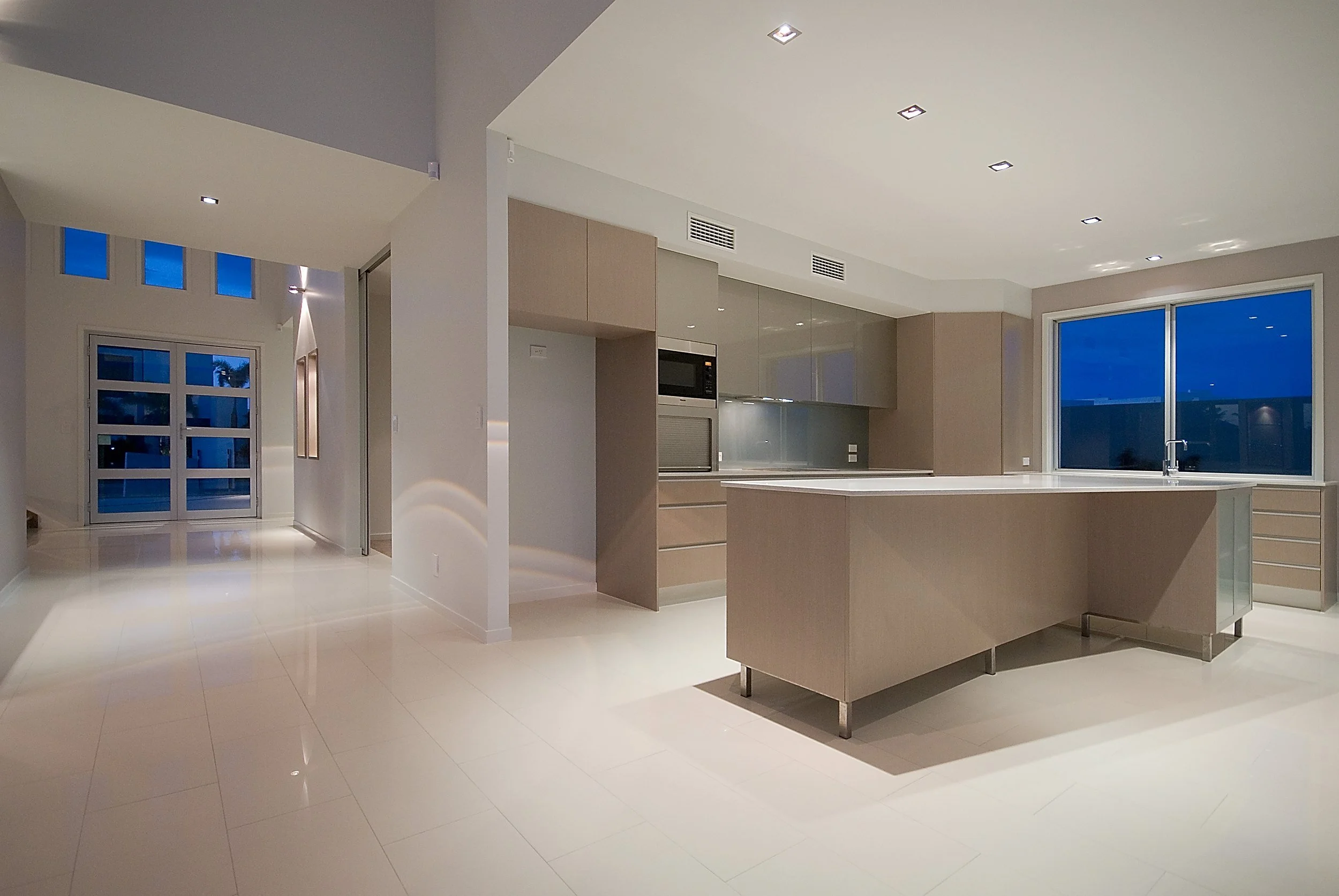 hampton-court-house-sovereign-island-08-kitchen-and-dining-jamie-gordon-architect.jpg