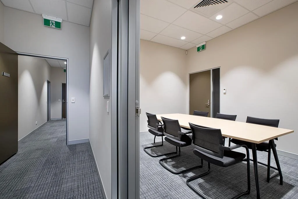 southport-courthouse-dv-safe-area-gold-coast-16-meeting-room-and-corridor-jamie-gordon-architect.jpg