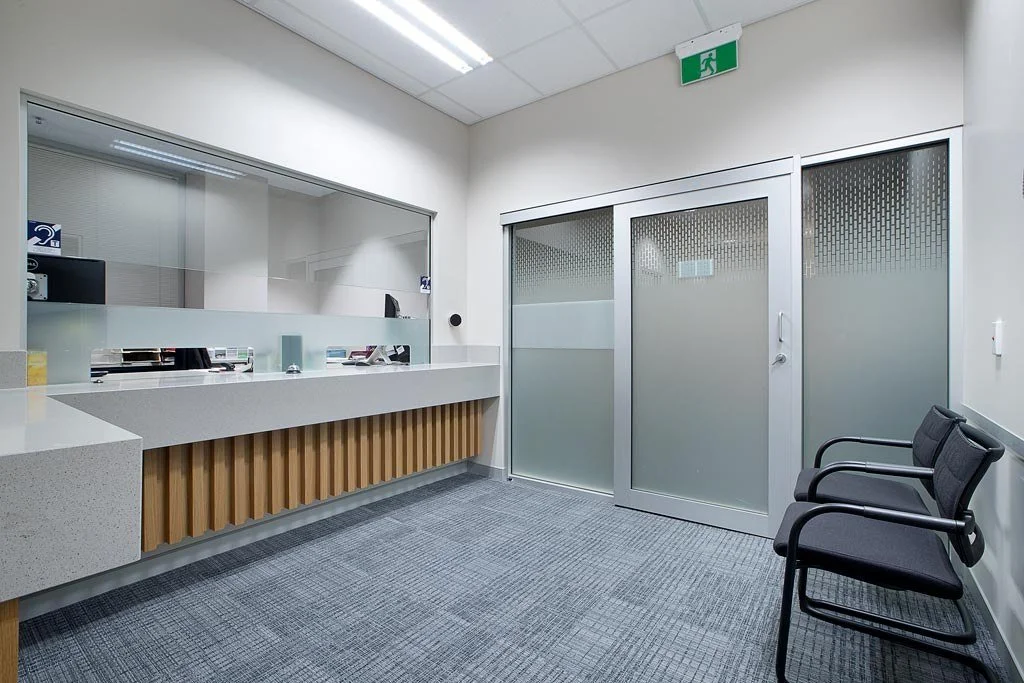 southport-courthouse-dv-safe-area-gold-coast-09-registry-counter-and-waiting-jamie-gordon-architect.jpg