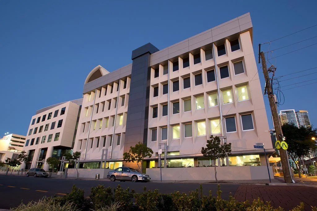 southport-magistrates-courthouse-southport-02-street-elevation-at-dusk-jamie-gordon-architect.jpg