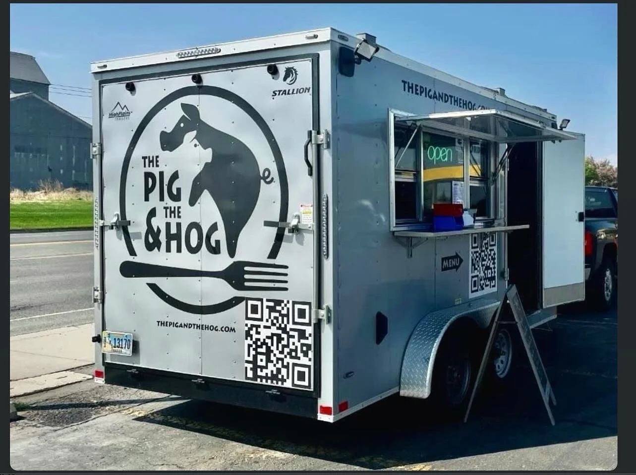 Jane Bell Live Music and Pig & the Hog Food Truck