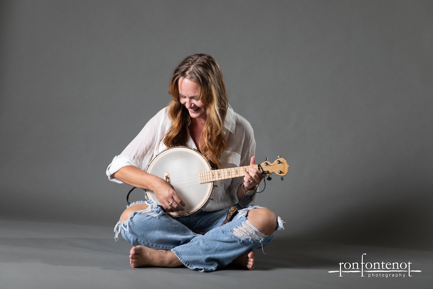 🎶 Live Music with Angie Goeke