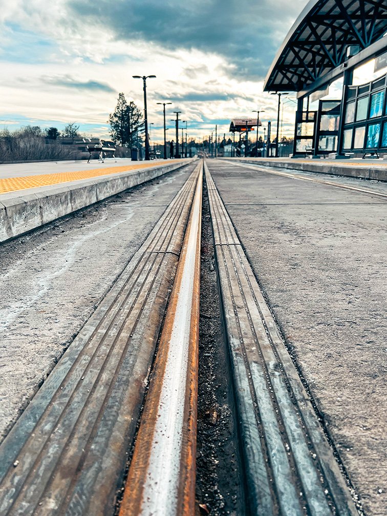 Leading_Lines_V2-WEB.jpg
