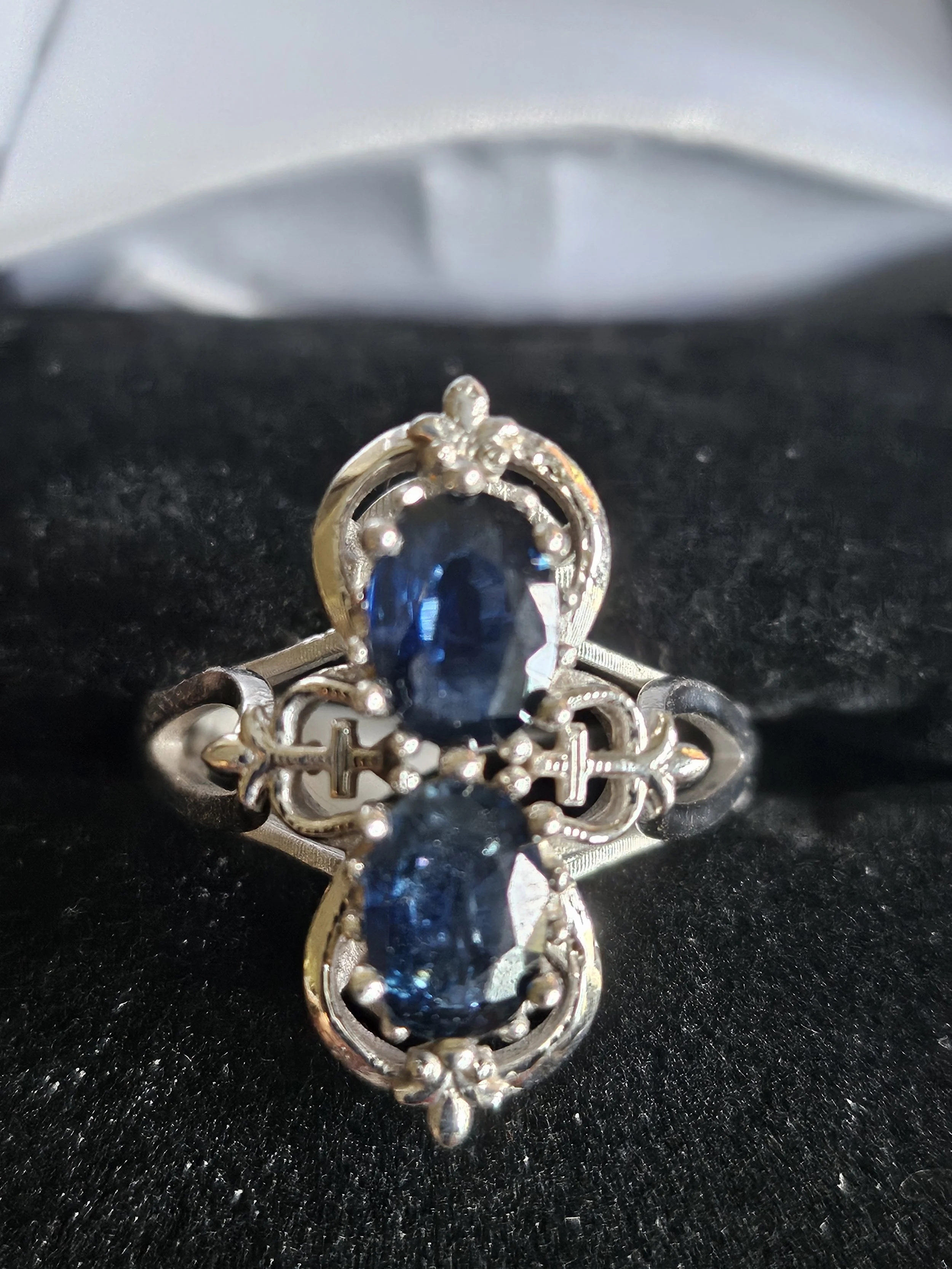 1.58ctw Blue Sapphire ART DECO Oval-Cut Duo 14KWG Ring (Size 7 / .77IN Wide)