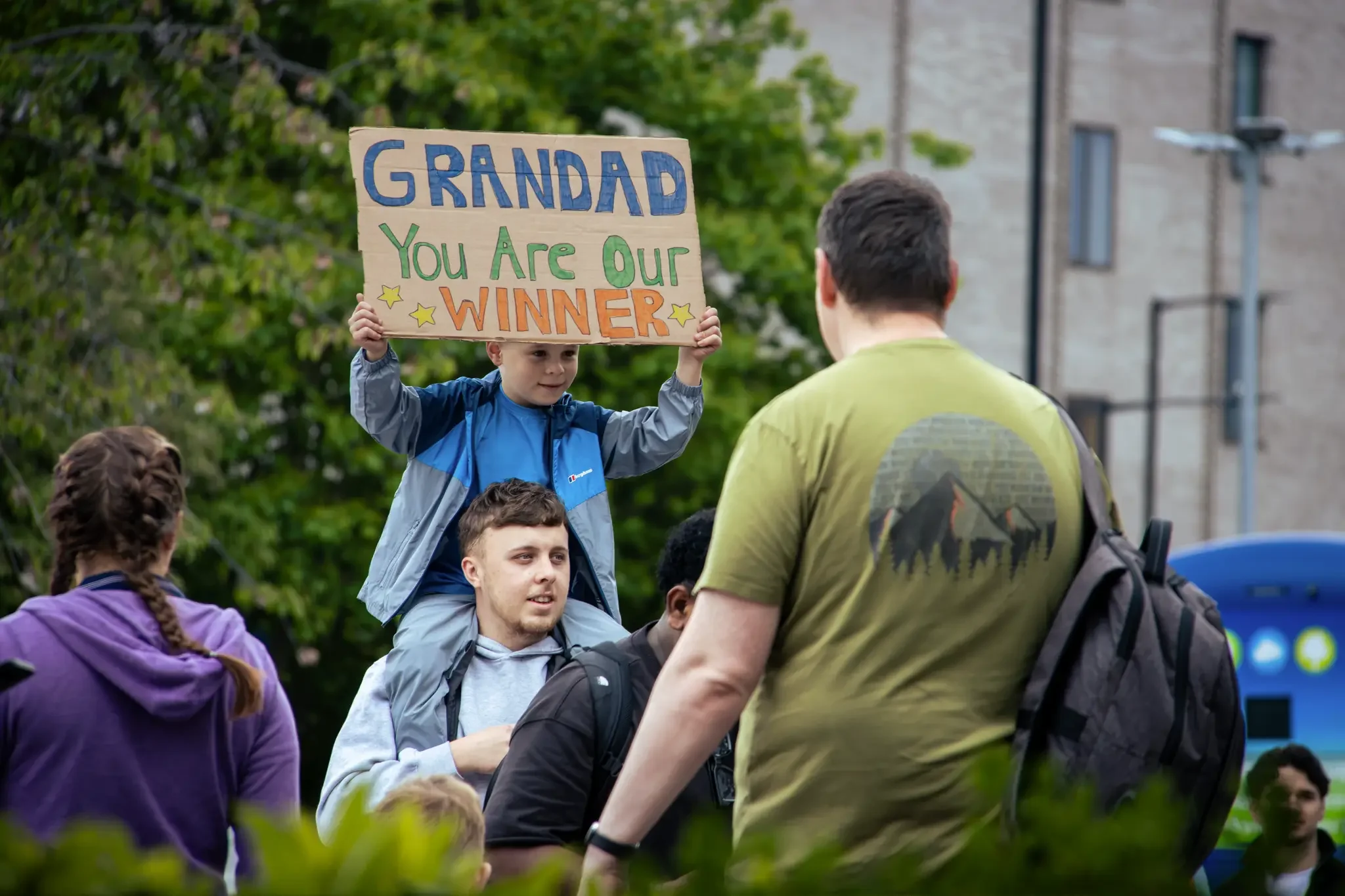 half-marathon-crowd-sign-great-birmingham-run-birmingham-2.webp
