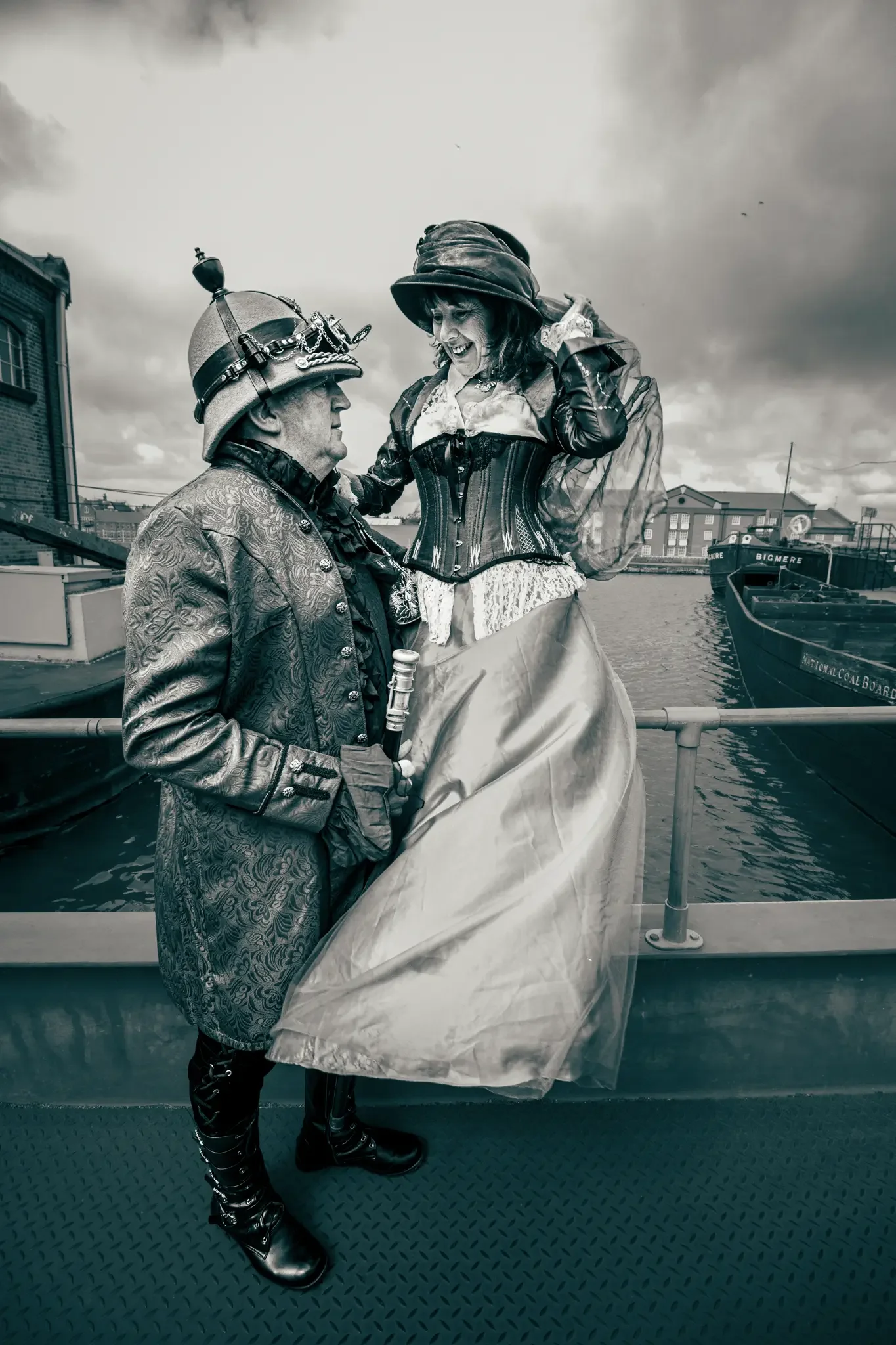 steampunk-characters-couple-on-bridge-steampunk-weekender-ellesmere-port-cheshire.webp