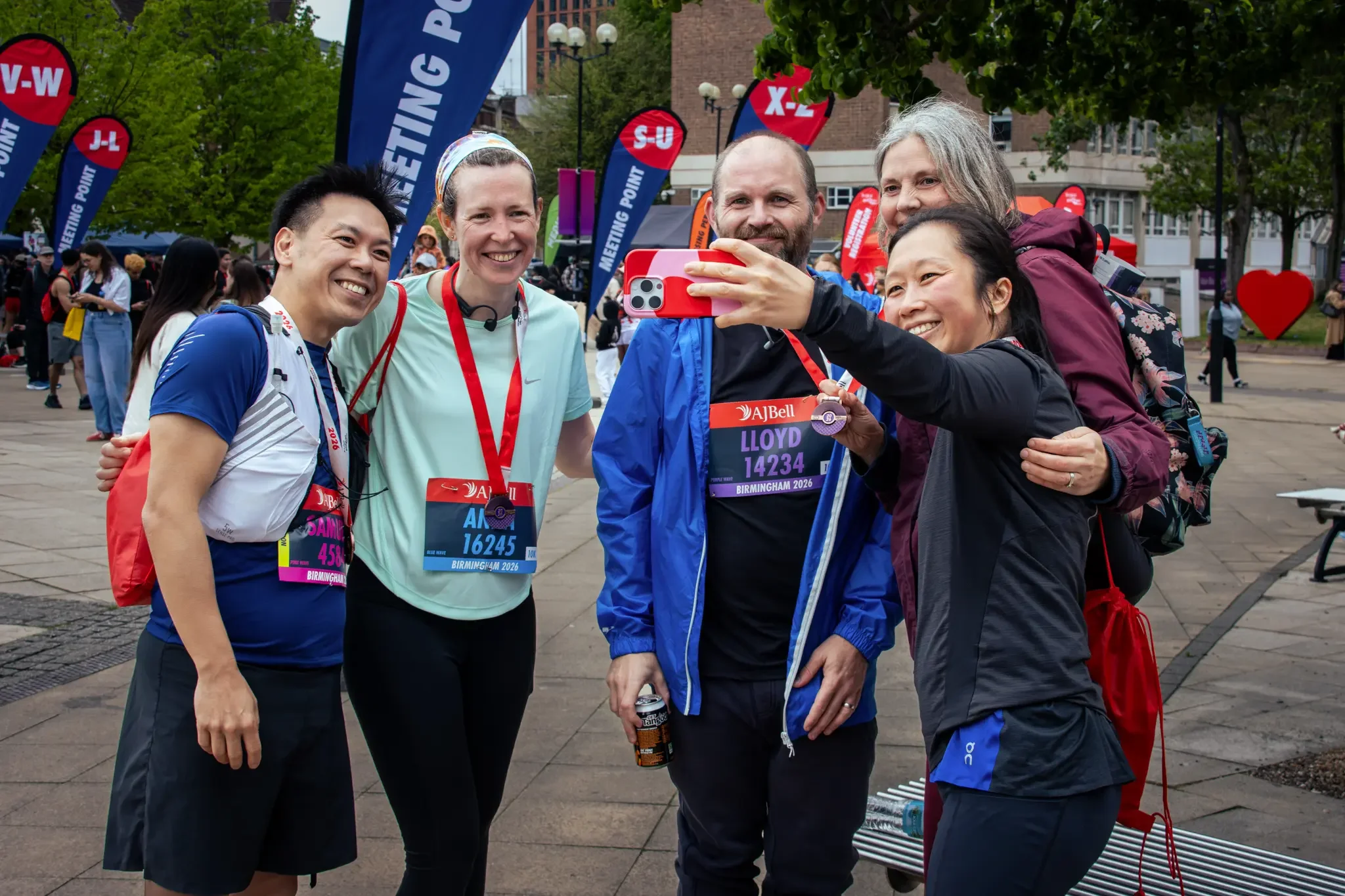 half-marathon-runners-selfie-great-birmingham-run-birmingham.webp