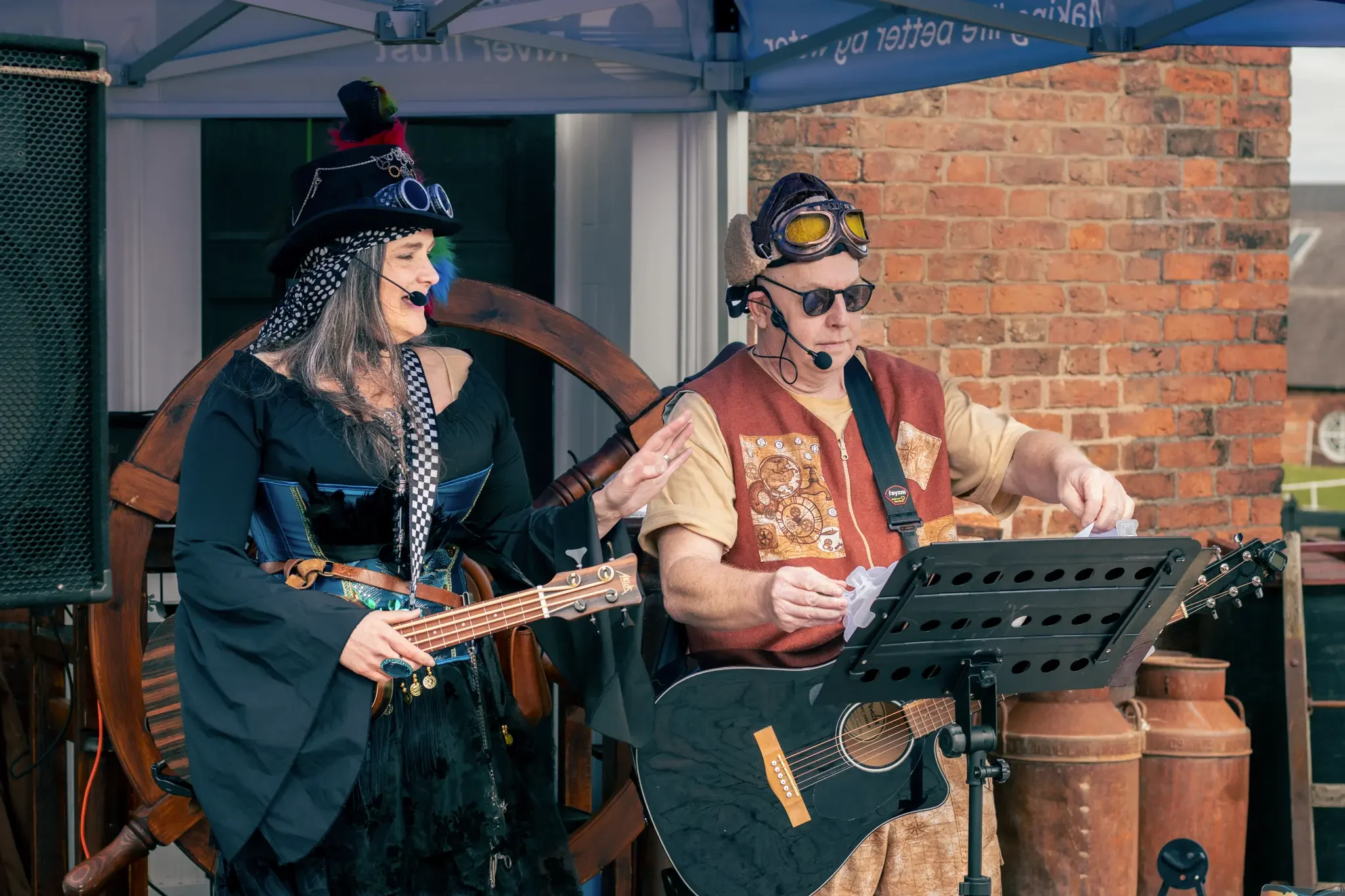 pirate-singers-steampunk-weekender-ellesmere-port-cheshire.webp