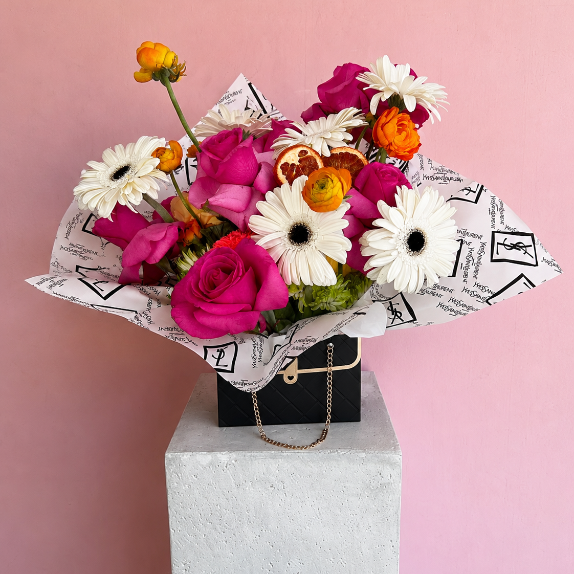 Purse+bouquet+zoomed+out.png