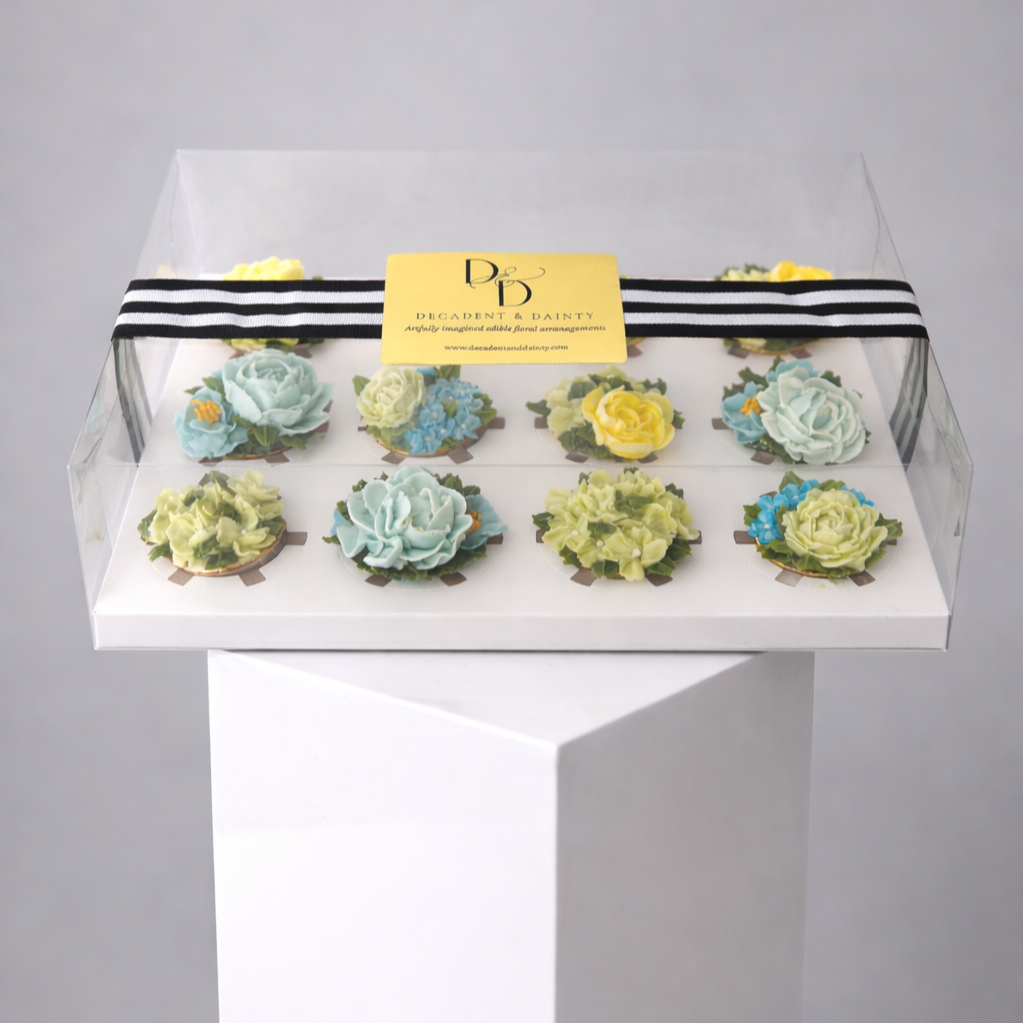 Elegant+floral+cupcakes+in+clear+box+%282%29.png