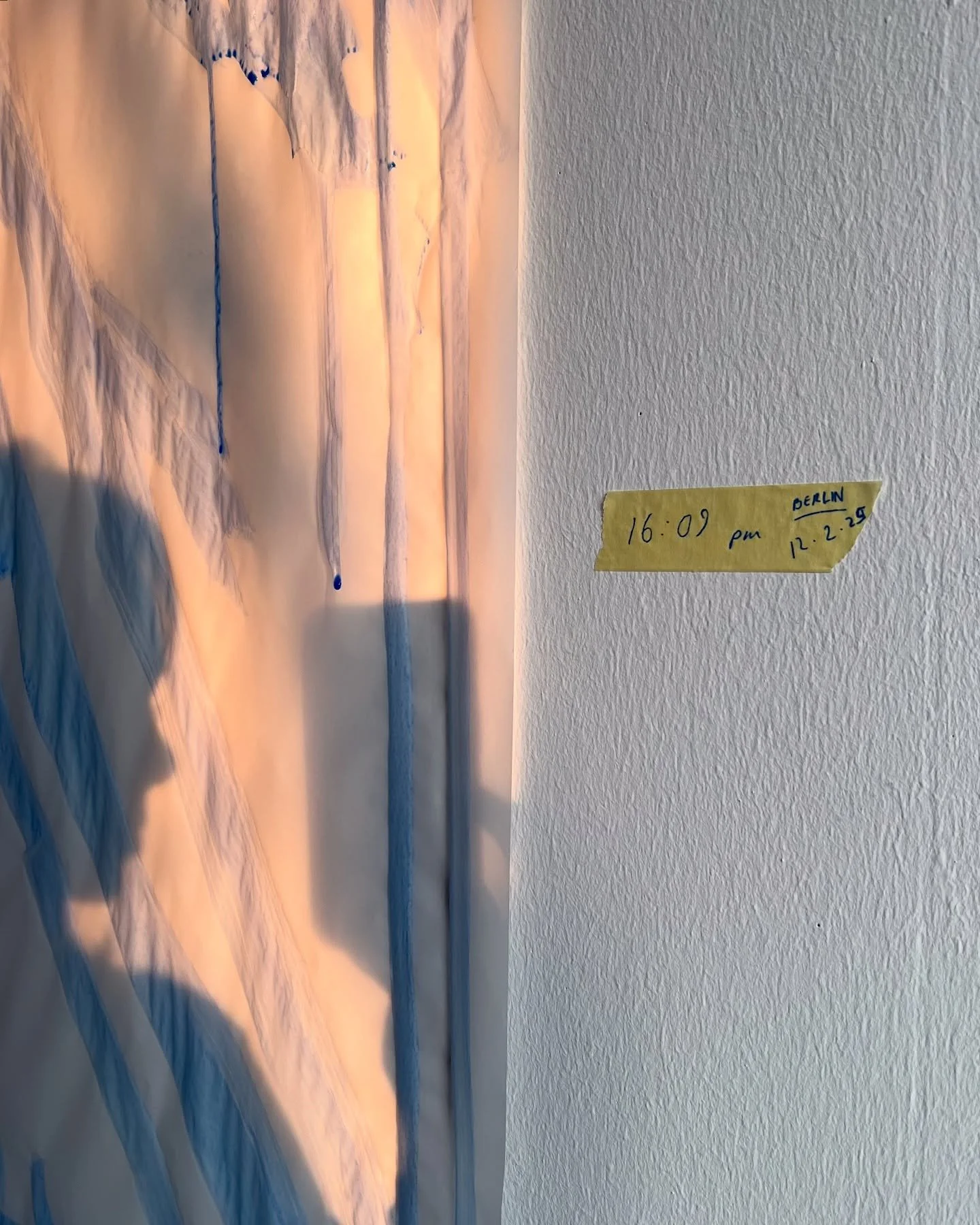 berlin residency time :) 

i&rsquo;m in berlin til june, sunshiney studio with @culterim_ 

things from my first week: studio pics - test works - february snow - sunny mauerpark flea market &amp; snowy teufelsberg - art openings &amp; very full wine 