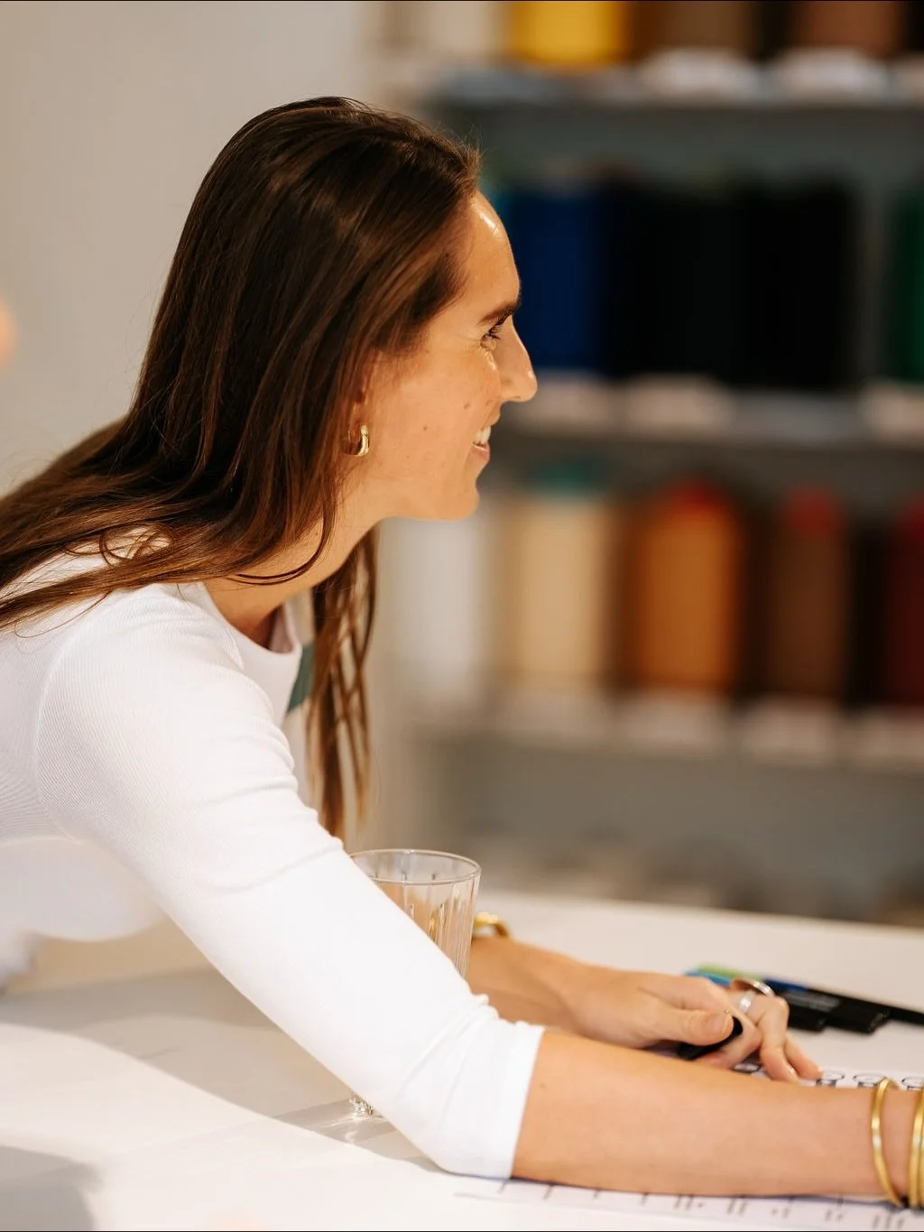 Afgelopen tijd heb ik veel events mogen fotograferen en dat vind ik super leuk! Zo ook voor @modint_nl . Zij hadden een event wat bestond uit meerdere presentaties en daarna in groepjes toekomstscenario&rsquo;s uitwerken voor de Nederlandse textielse