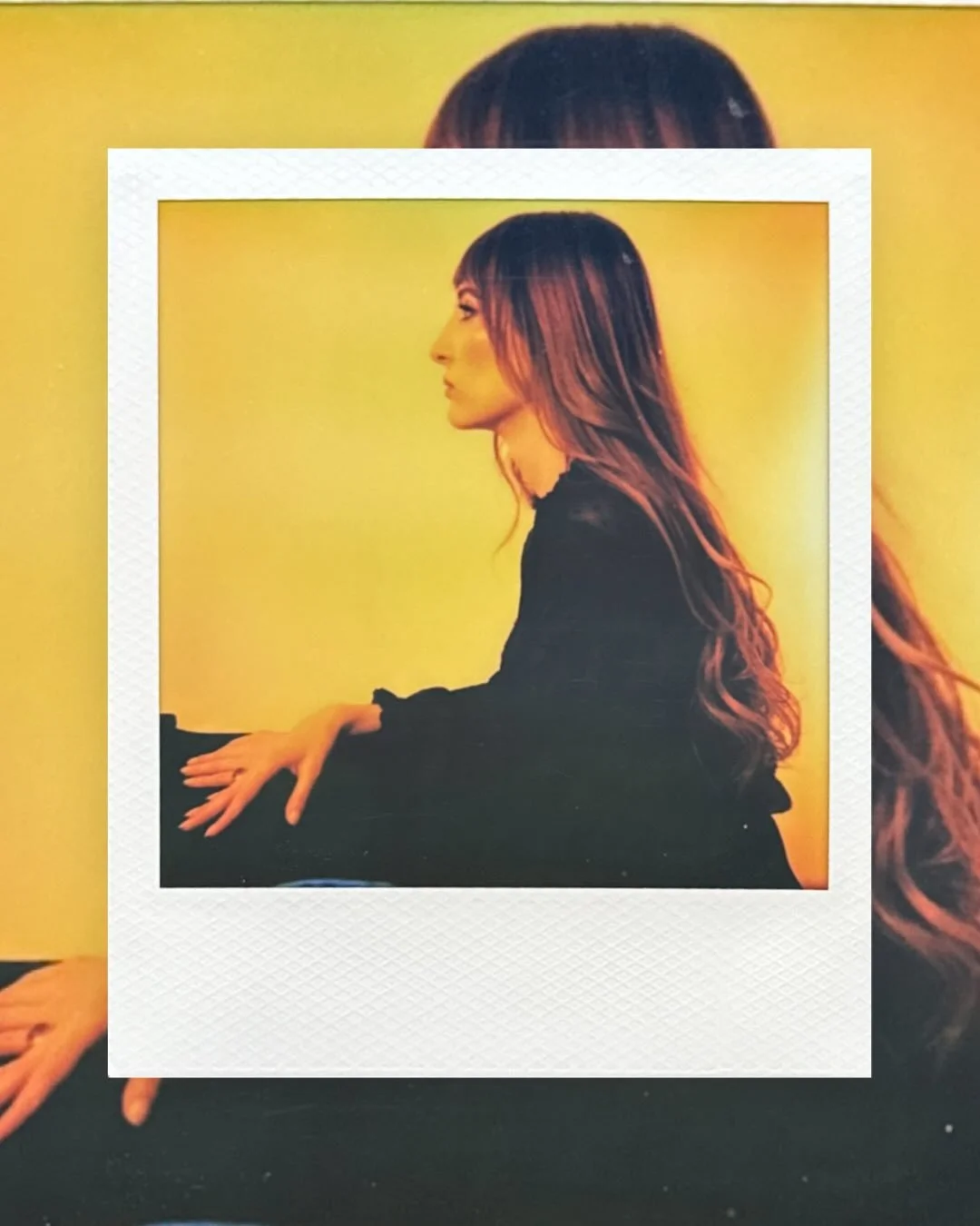 Retratos en polaroid a @lorraine.ciudadela 
Escaneado en la app de @polaroid ✨✨✨✨✨