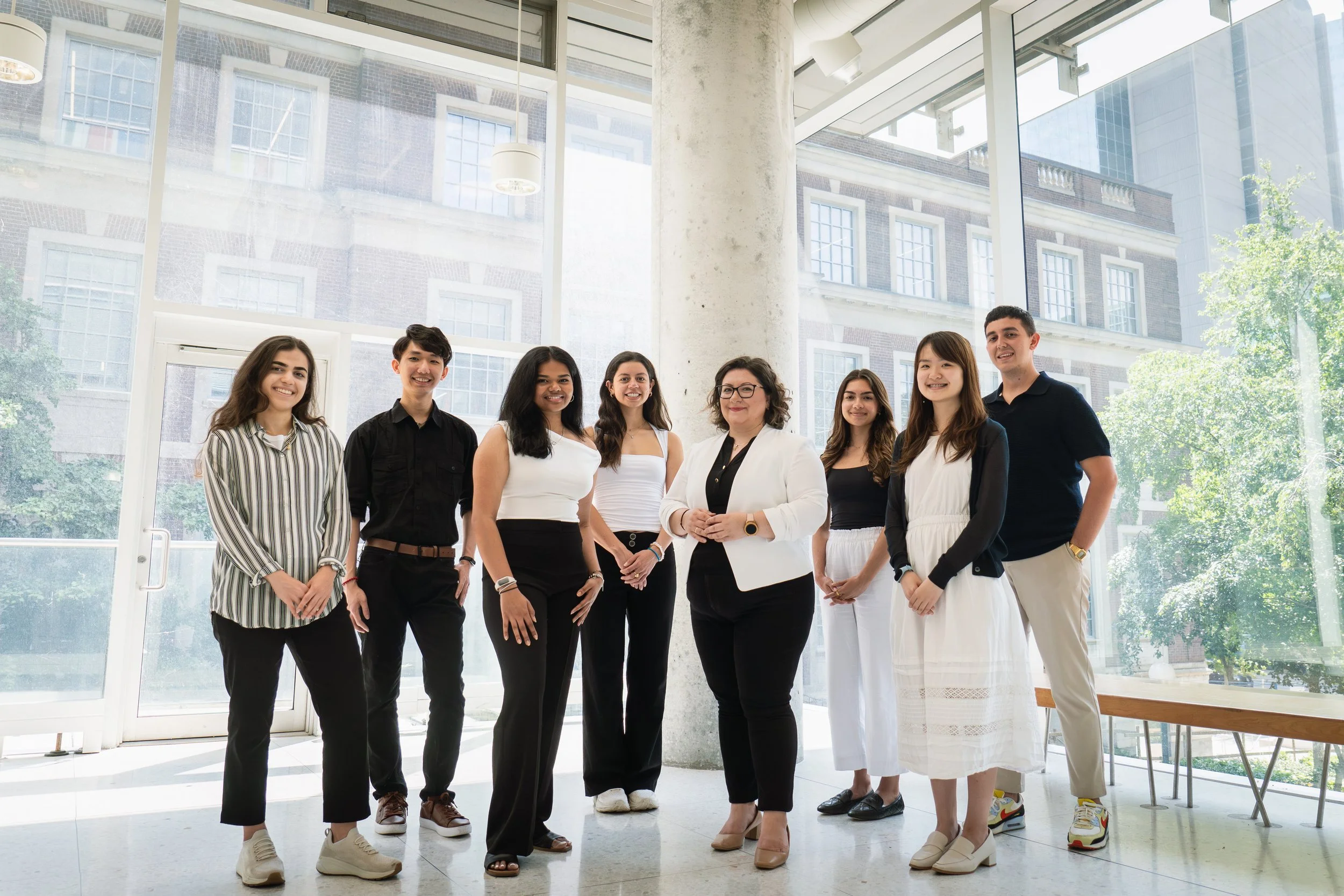 groupphoto-03.jpg