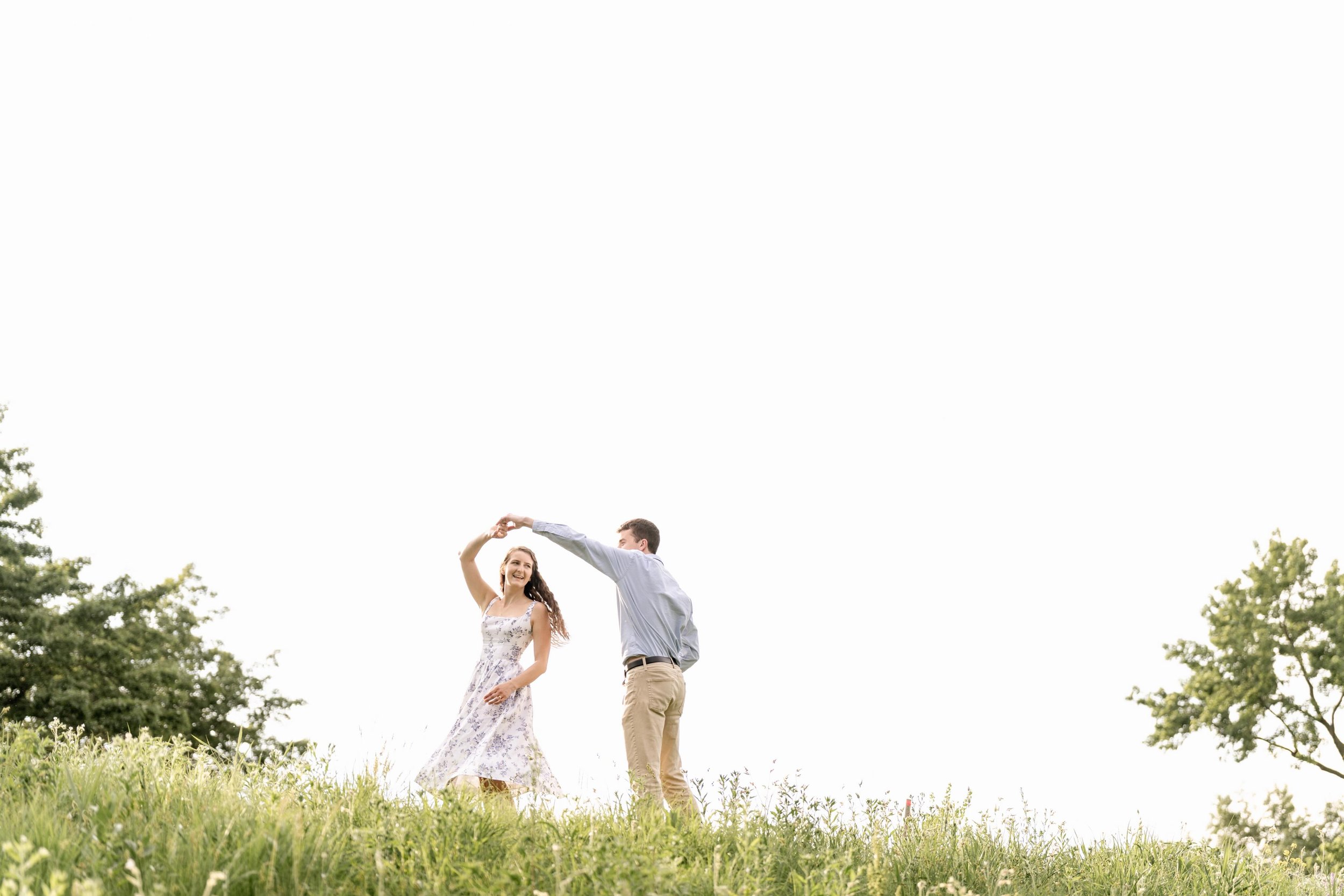 Raise your hand if the idea of being in front of a camera makes you a little nervous... 🙋 These two were convinced they were &lsquo;not photogenic&rsquo; and &lsquo;super awkward.&rsquo; This was one hour later. You don&rsquo;t need to know how to p