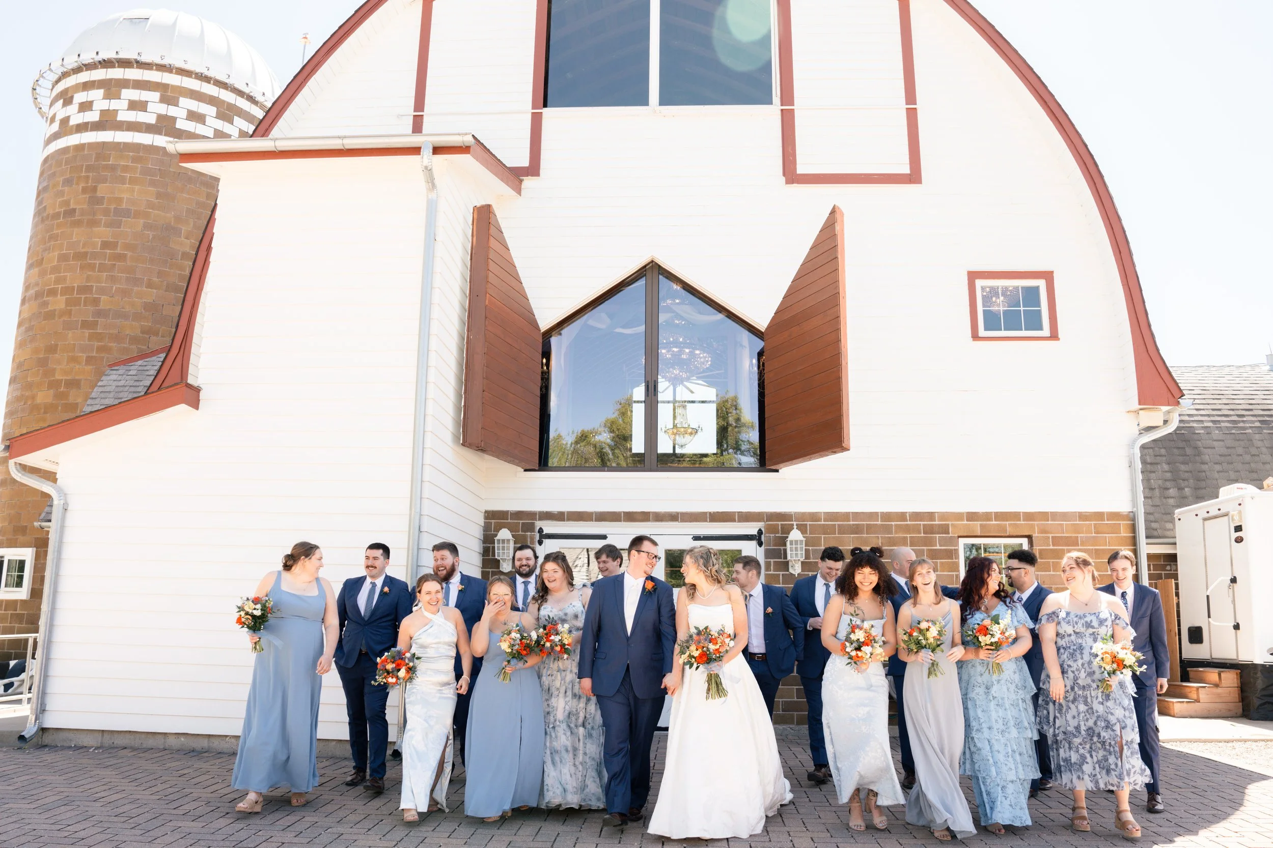 How Much Time Do You Really Need for Wedding Photos?