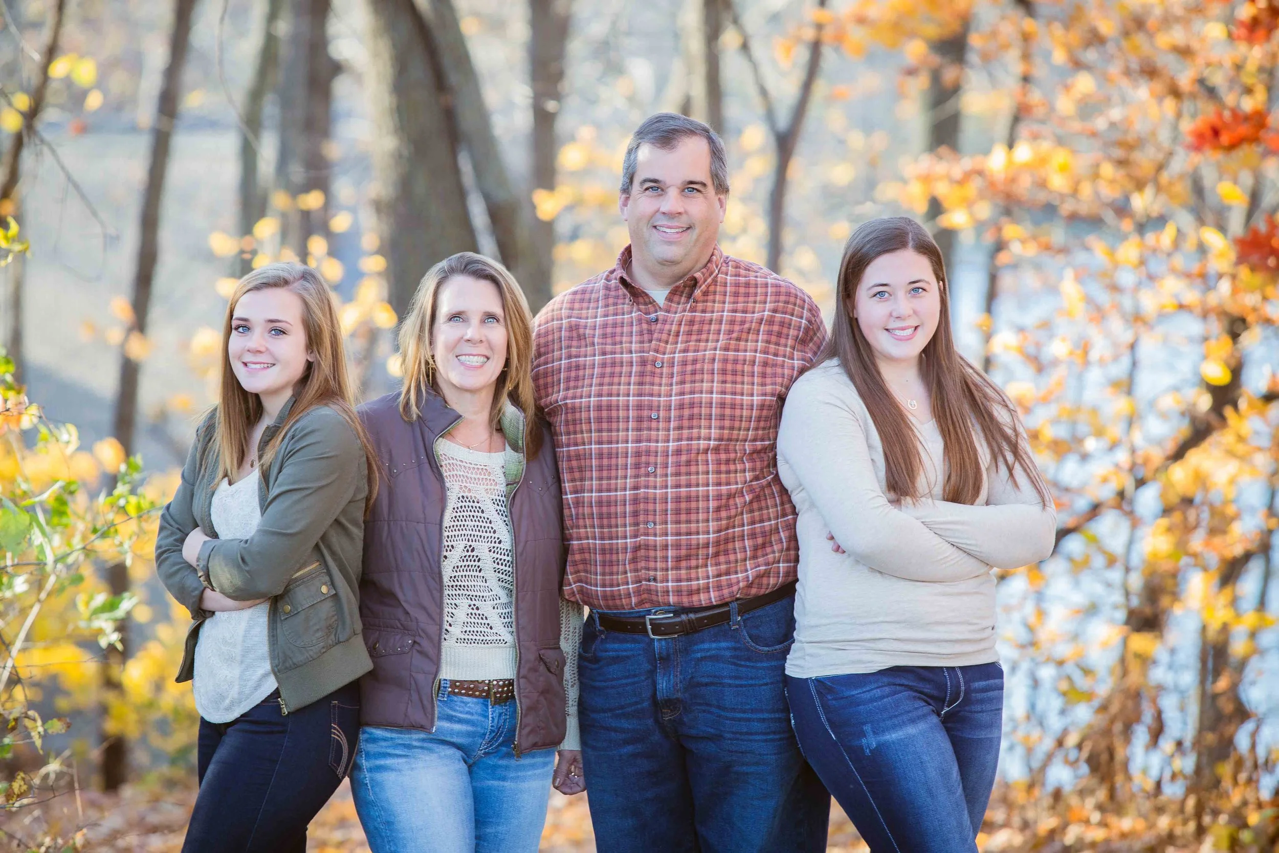 A beautiful fall family portrait taken in Minnesota, by LKW Photography.