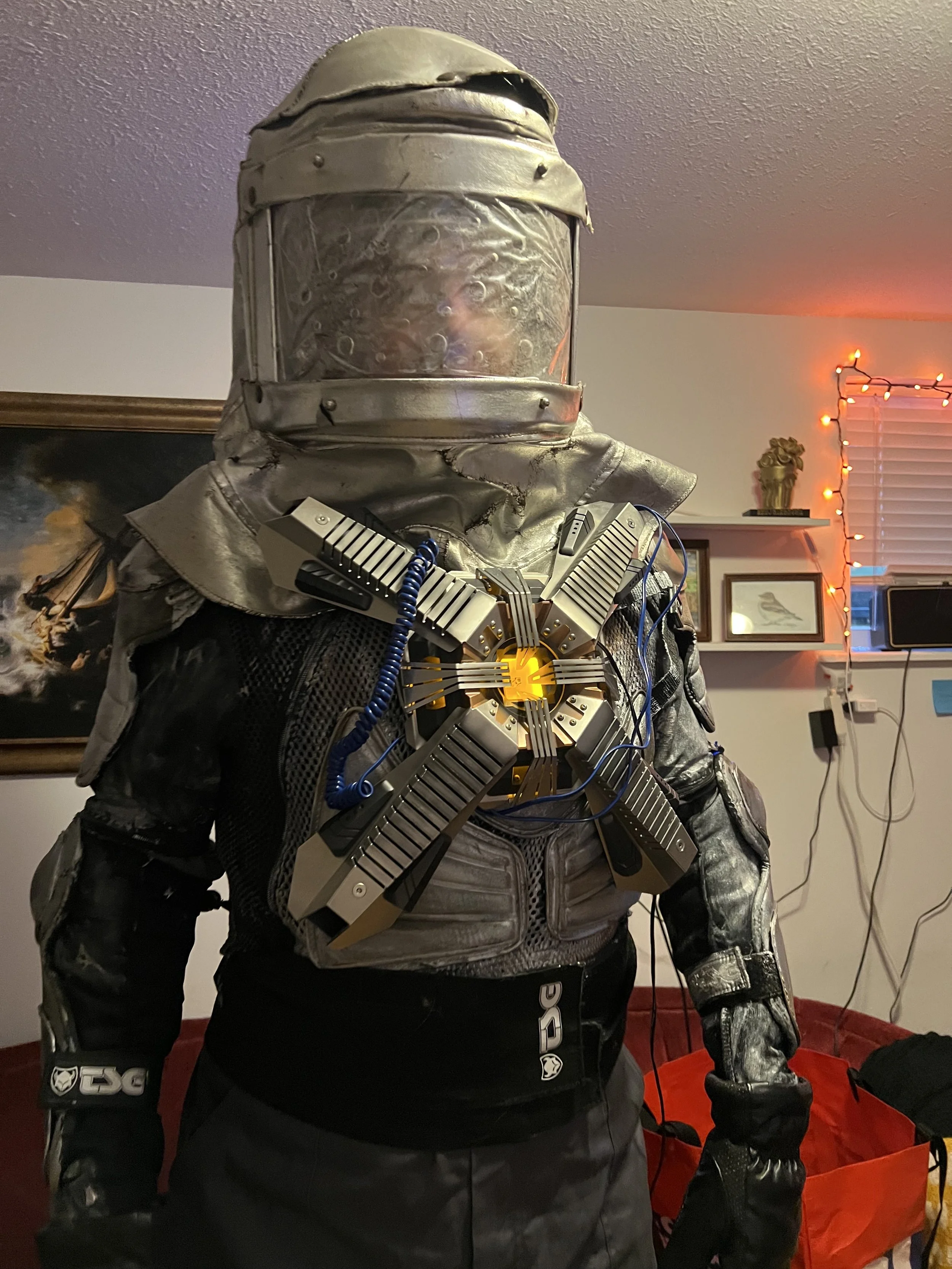 robot head.jpg