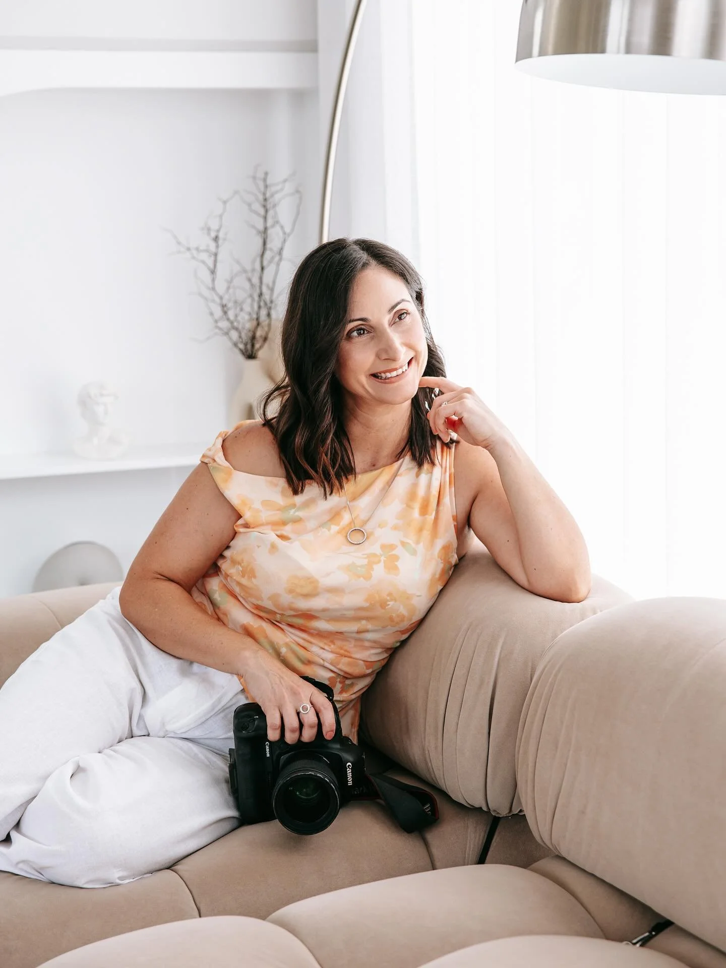 Fridays Studio Minis were 👌 👌 

The galleries are heading to their new homes for selections today and I&rsquo;m obsessed 🥹

First round back &amp; we are ready to do it all again next year 👏

#perthphotographer #perthphotography #perthphotoshoot 