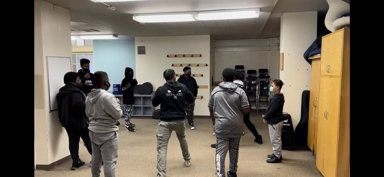 2022-04-18-Ockley-GroupSession Large.jpeg