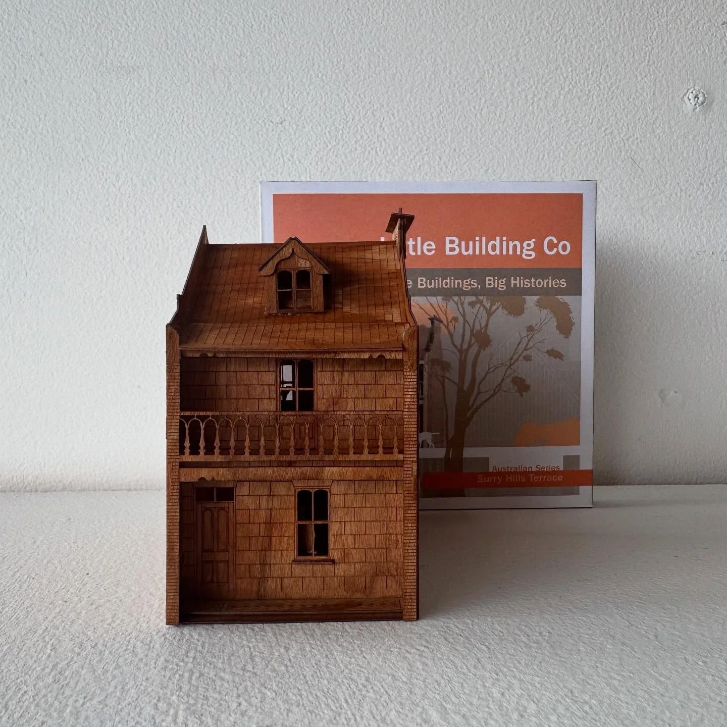 Three terraces

Surry Hills Terrace
Paddington Terrace
Richmond Terrace 

Which is your favourite?

On display until 16.05.2025

@littlebuildingco
#sydneyterracehouses #melbourneterrace #surryhills #paddingtonsydney #architecturalmodels #artdisplay #