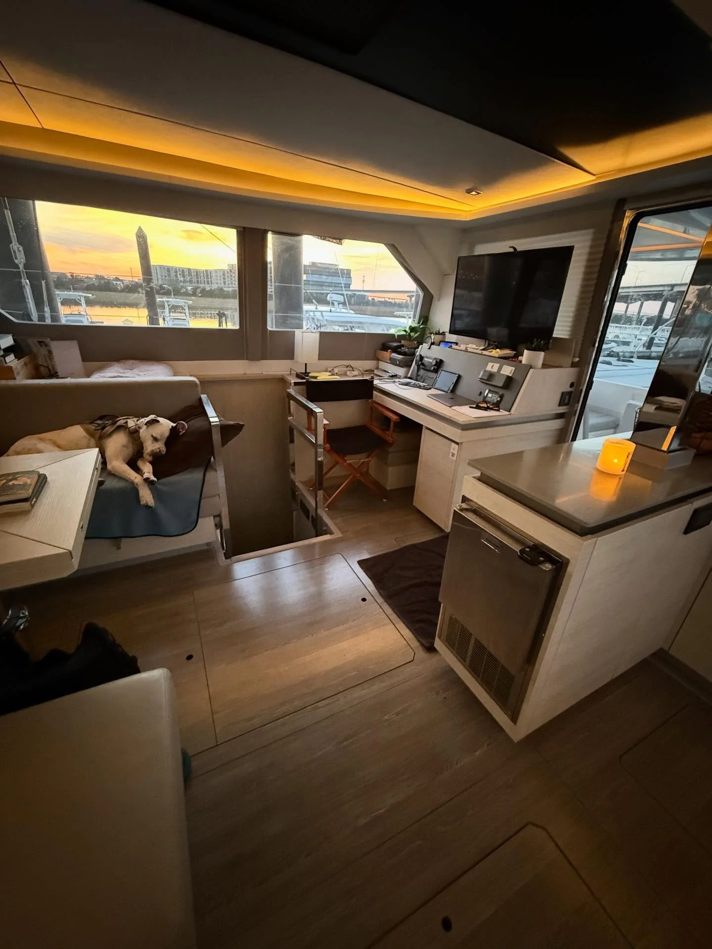 Our days as of lately include sunsets on board with Bando &amp; prepping for our Charleston season⛵️