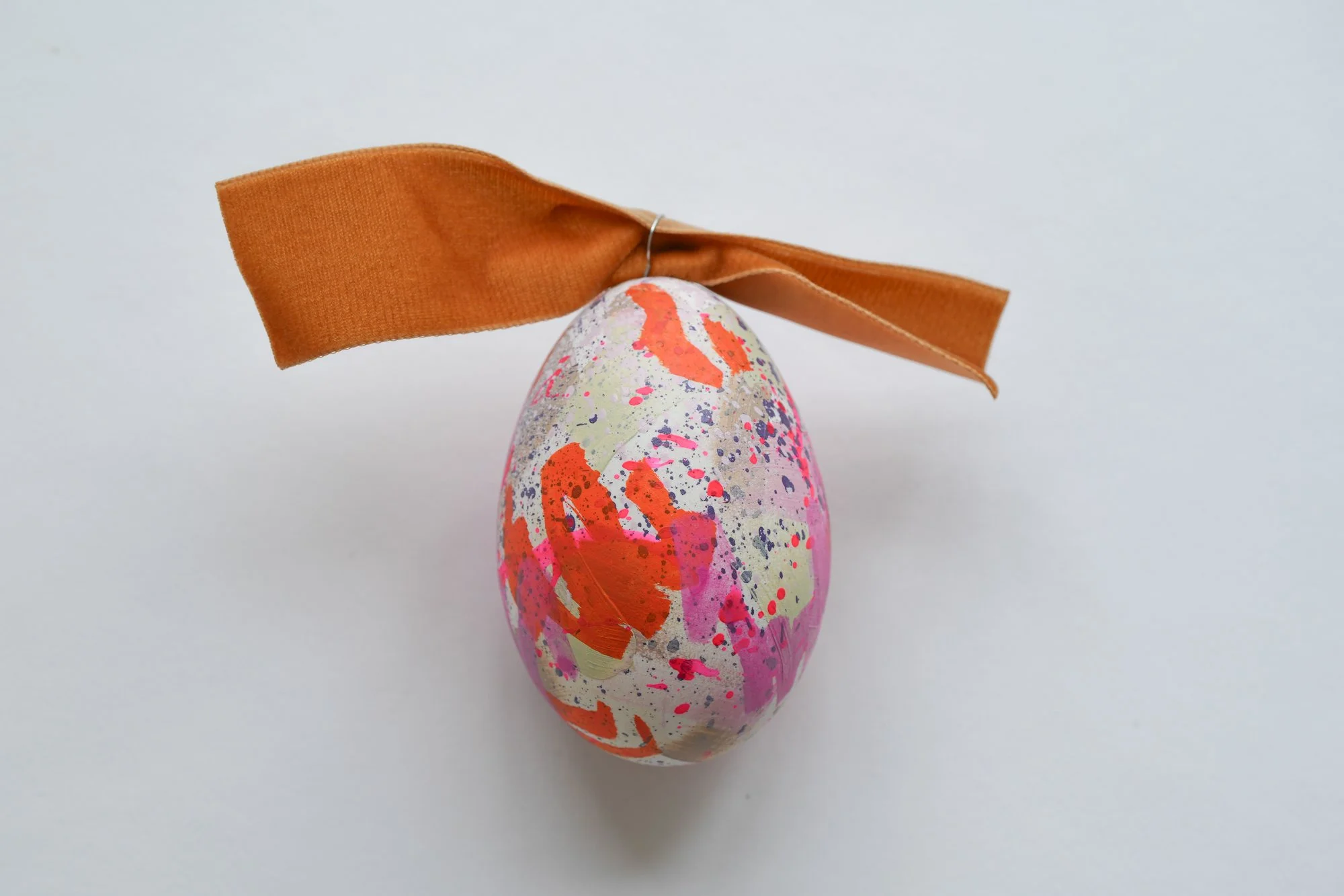 Handbemaltes abstraktes Osterei Nr. 11