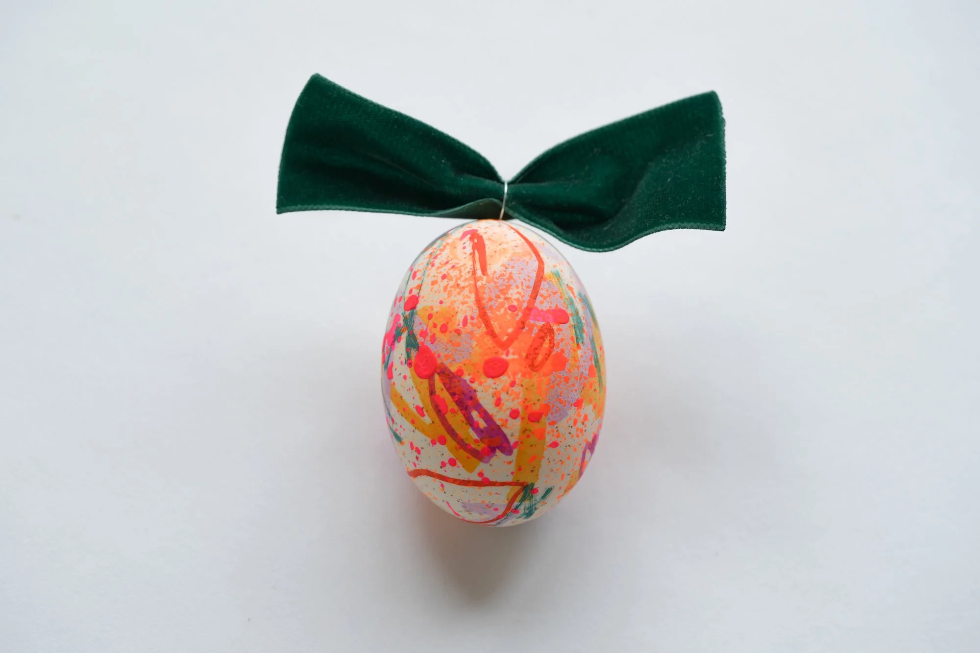 Handbemaltes abstraktes Osterei Nr. 4