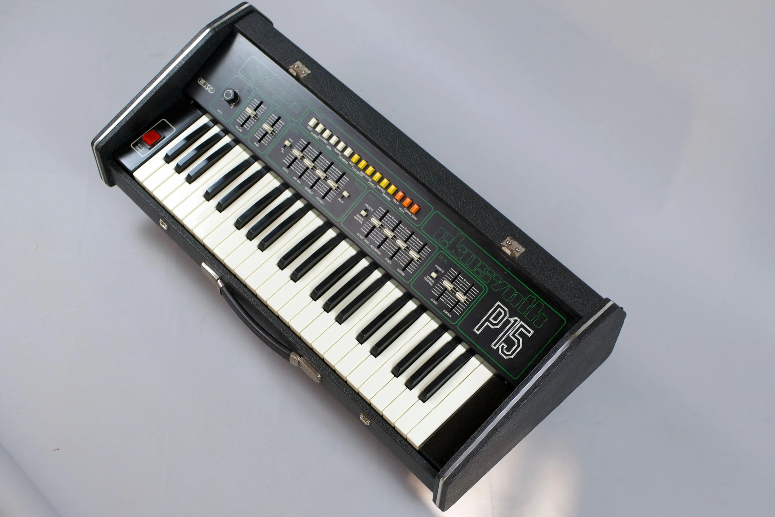 It's a single oscillator instrument that's easy to use and delivers classic leads and basses as well as woody filter sweeps and space drums sounds. 