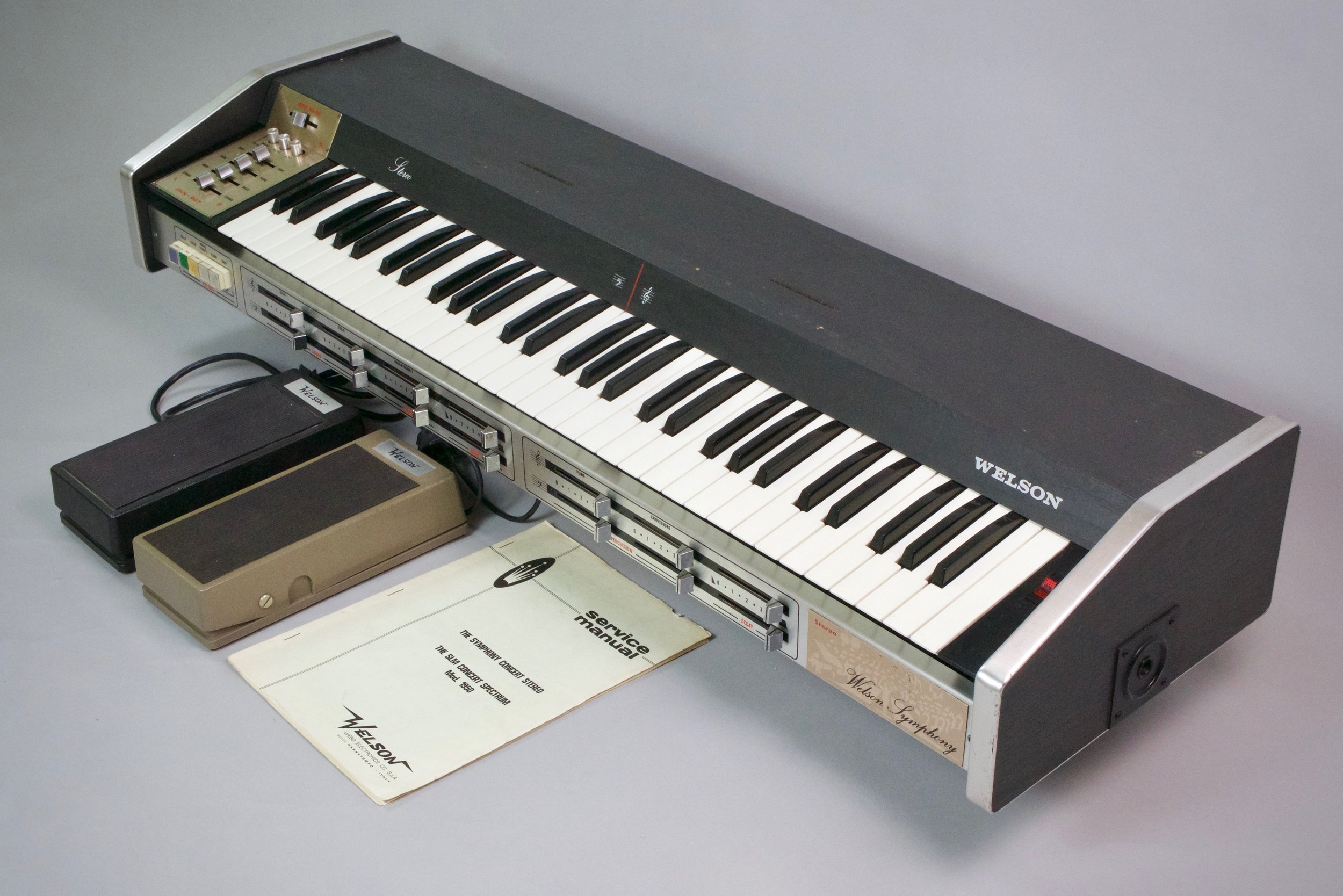 WELSON STEREO SYMPHONY - 1976 - This is definitely one of the more unique string machines to have come out of Italy at the time. 