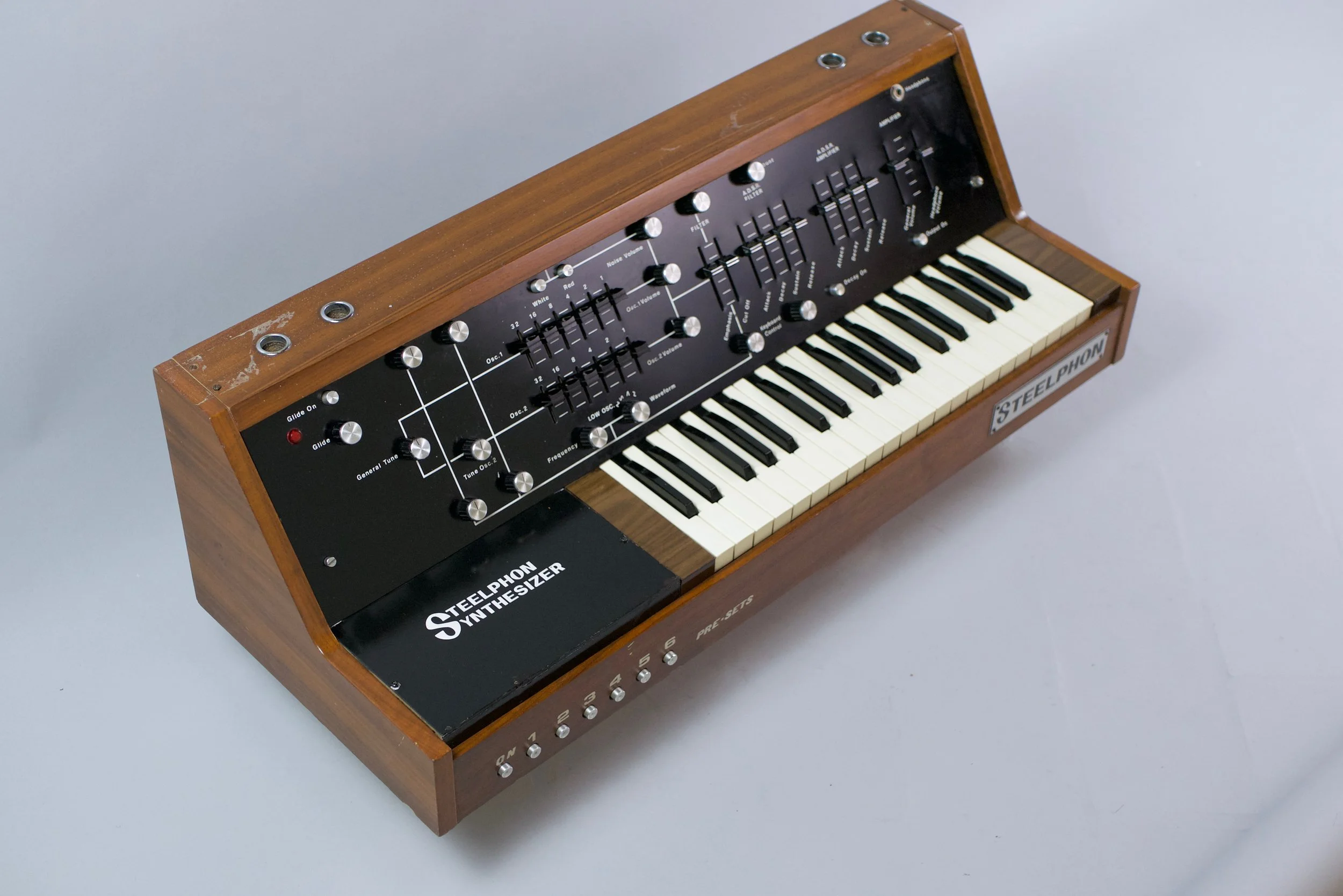 The LFO is called Low Osc. has a wide range and is equipped with 4 wave forms. The filter is Moog Ladder with a punched up resonance and can also be controlled by routing the 2 noise generators to it, a unique feature.  