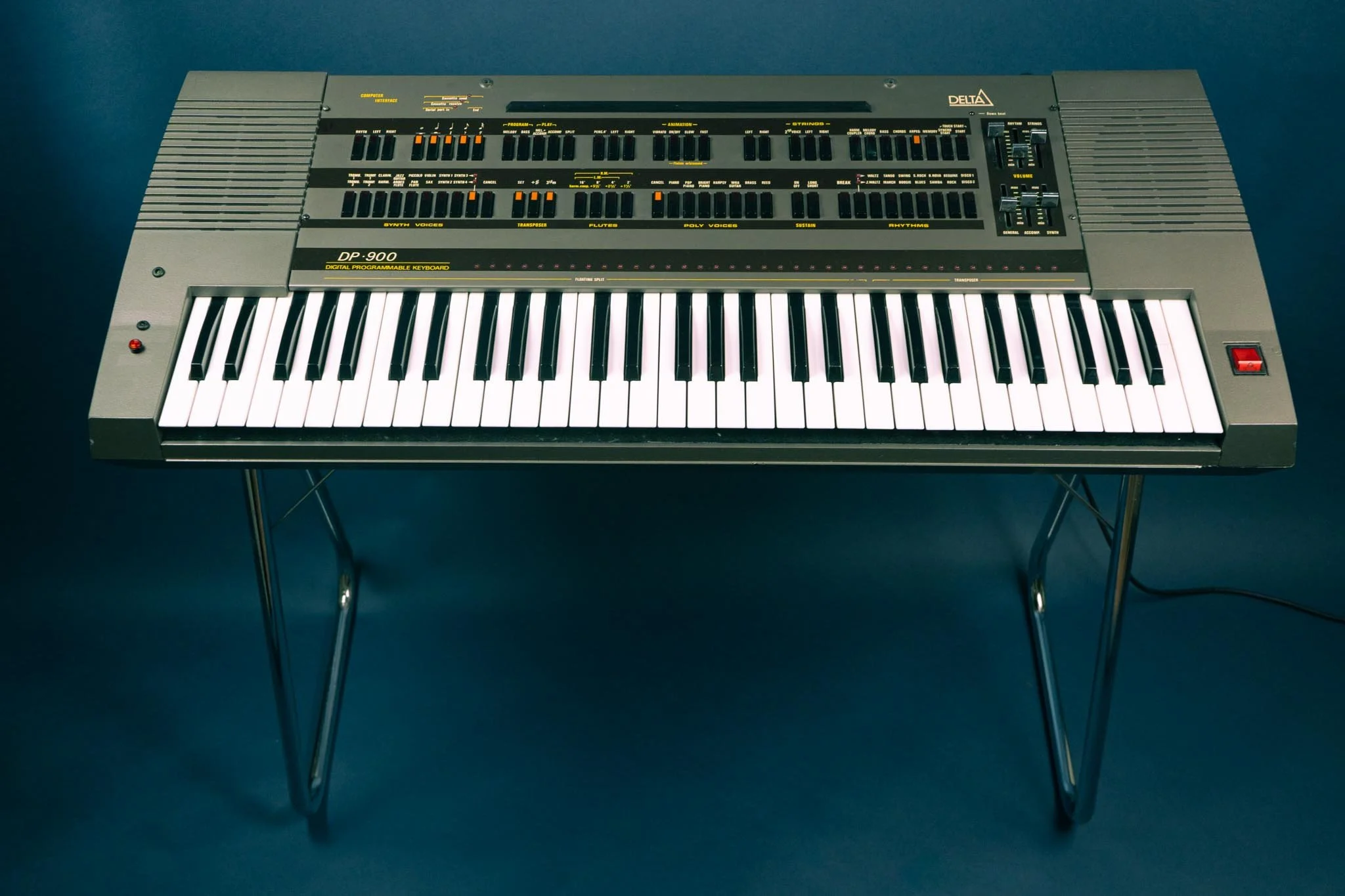 DELTA DP-900 - 1985? 
It happens that an instrument surfaces that no one's heard about or even seen before. 
But it rarely happens that no one hasn't even heard of the manufacturer of that instrument.
Delta - what kind of brand was this? 
Where were 