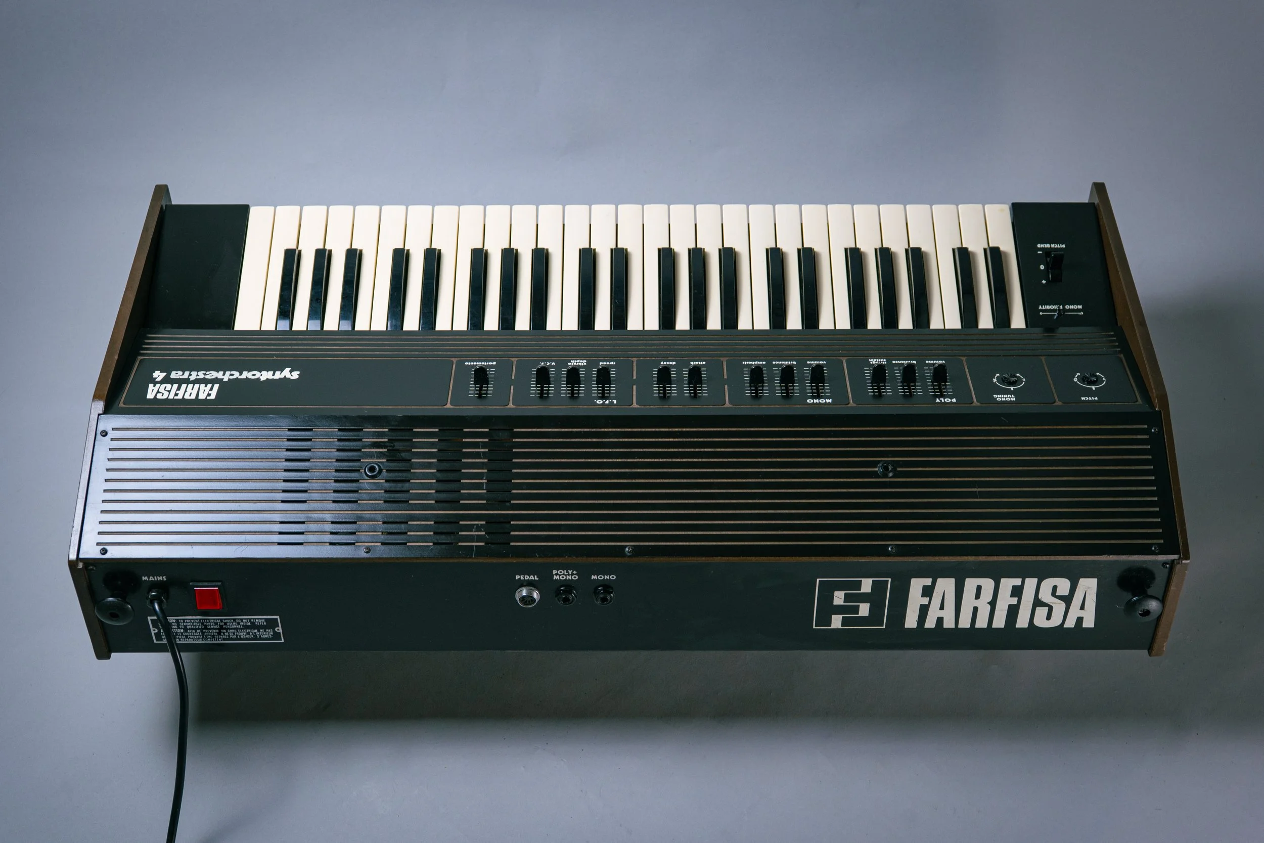 The back sport individual audio outputs for each of the two sections - great for routing them to separate, external effects. 