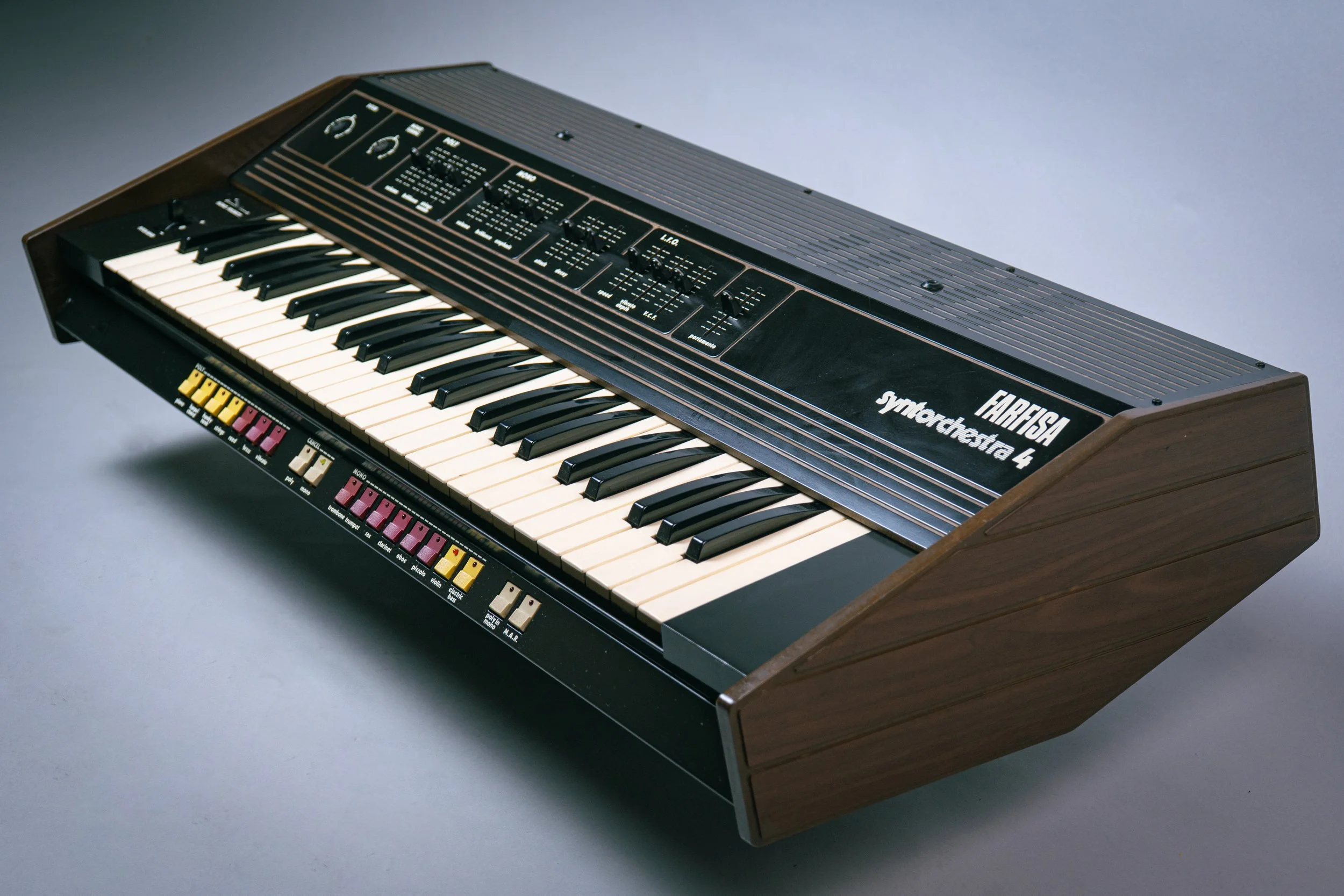 This brown and bulky piece of delicate plastic does a fantastic job at instantly creating 1970s leads and pads. Applying the LFO to the filter and vibrato you get that swaying synth sound championed by Boards of Canada and usually generated by expens