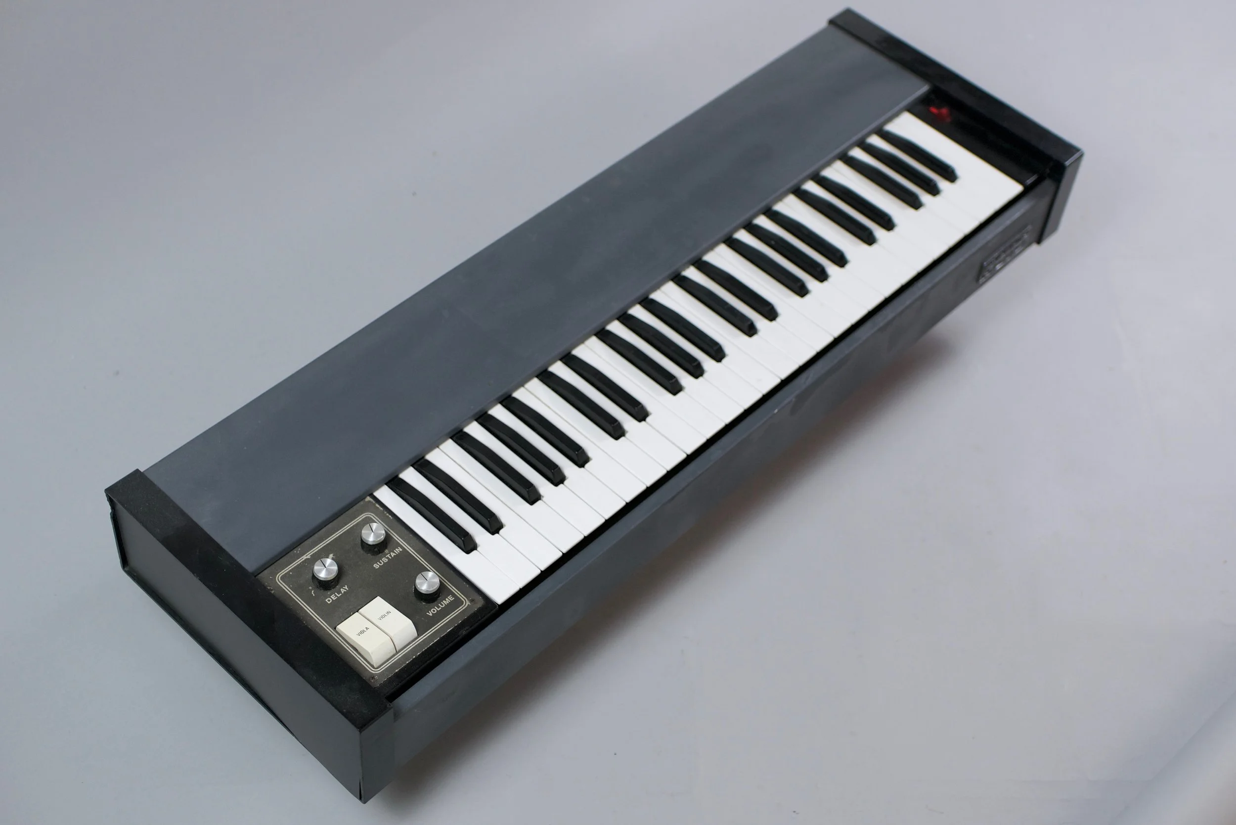 The two presets are actually the same string sound but generate notes an octave apart. You can play both simultaneously. 