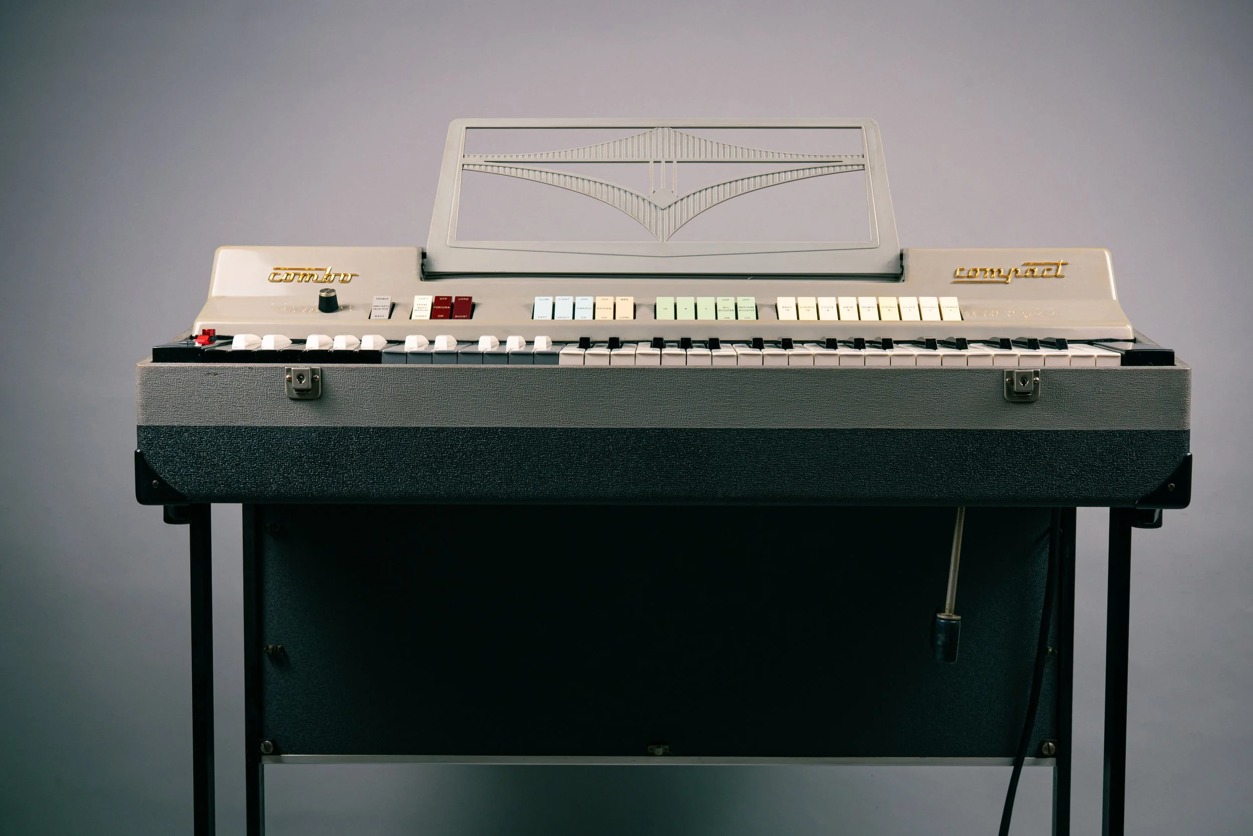 The Compact organs were used by professionals and amateurs alike during the second half of the 1960s, and was a massive hit for Farfisa. Pink Floyd had the big dual manual model for example. Later on in the late 70s and early 80s the tube organ sound