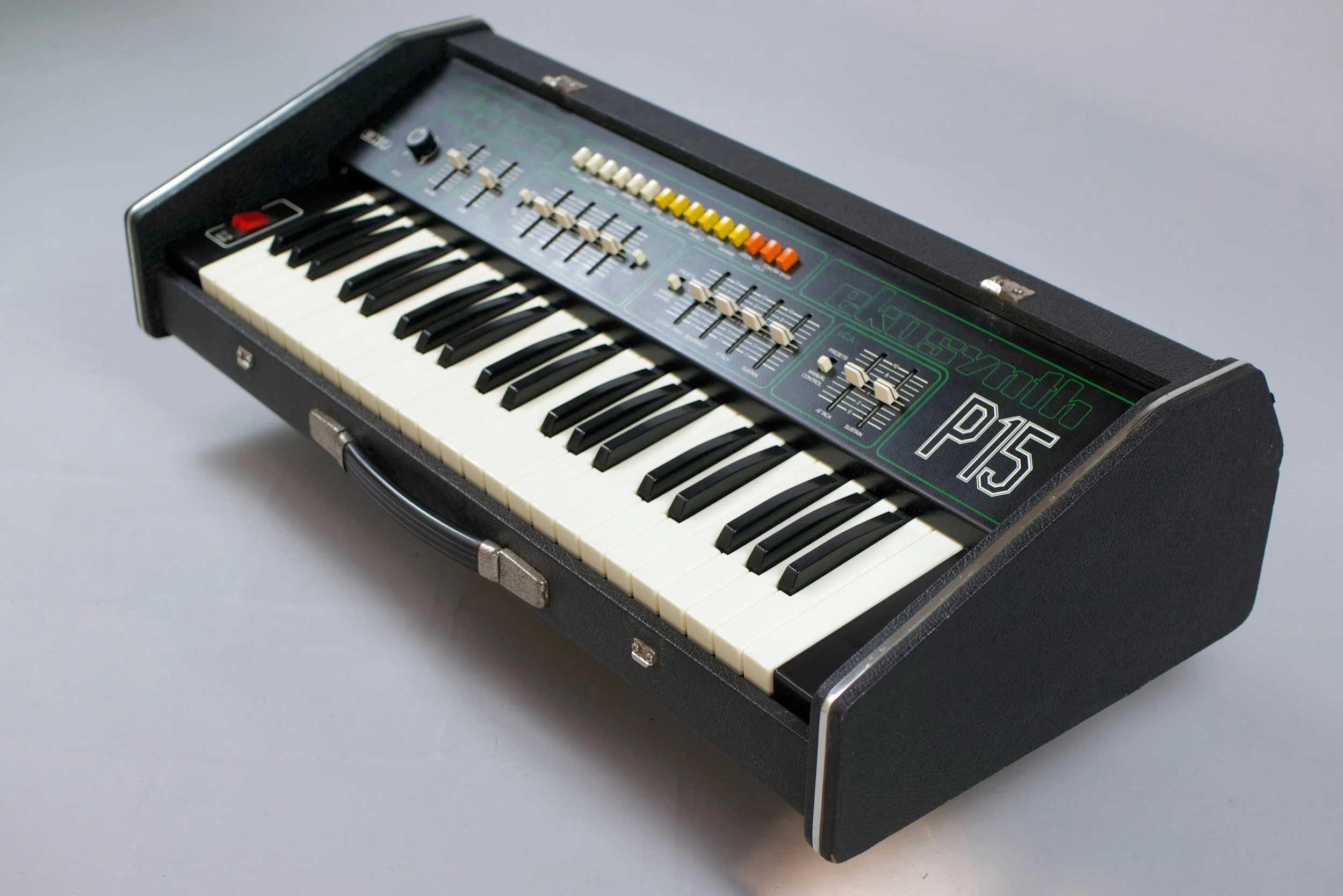 Named P15 after the 15 presets - it says digital but make no mistake - it's analog all the way apart from a few micro processors for the storage of the preset sounds. 