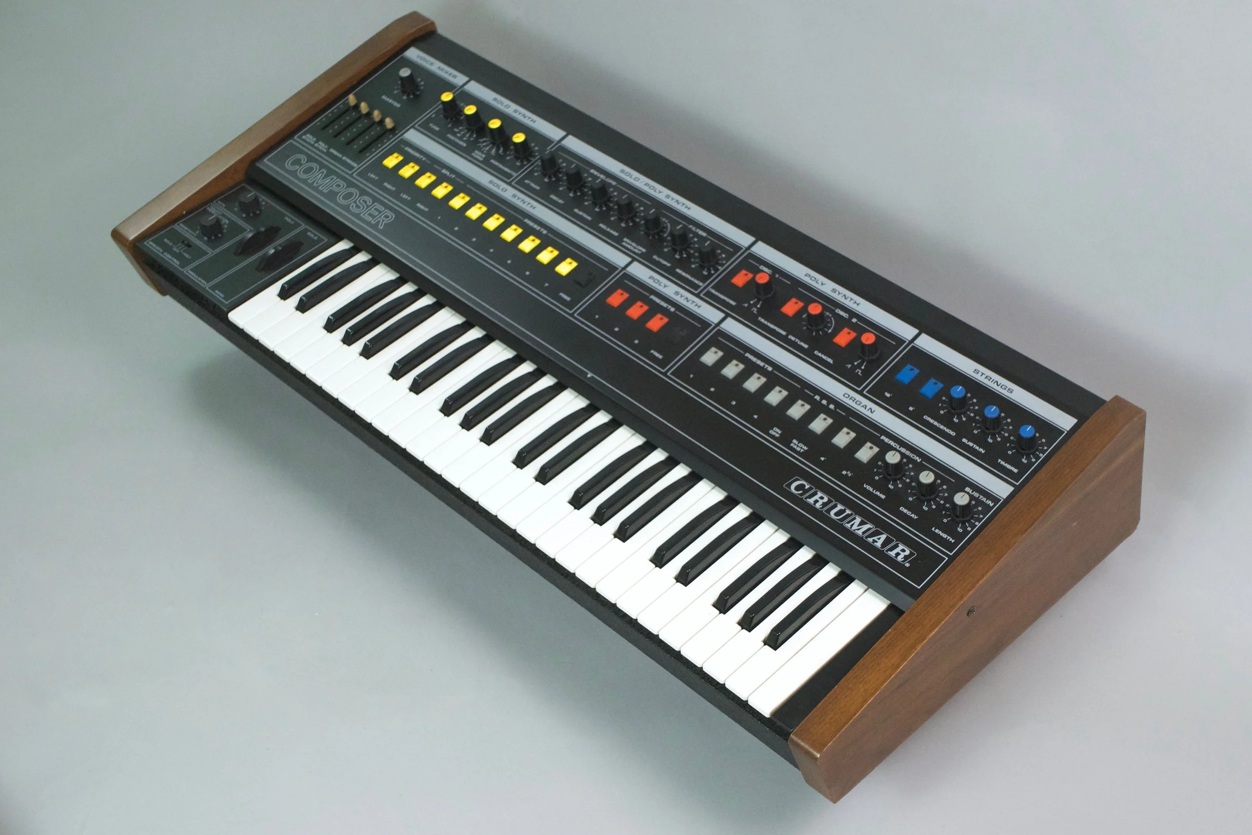 On offer is a single oscillator monophonic synth, a double octave String machine, an Organ section with 4 presets and percussion and decay controls, a Polyphonic synthesizer with 3 presets and a free mode that routes it to the filter section shared w