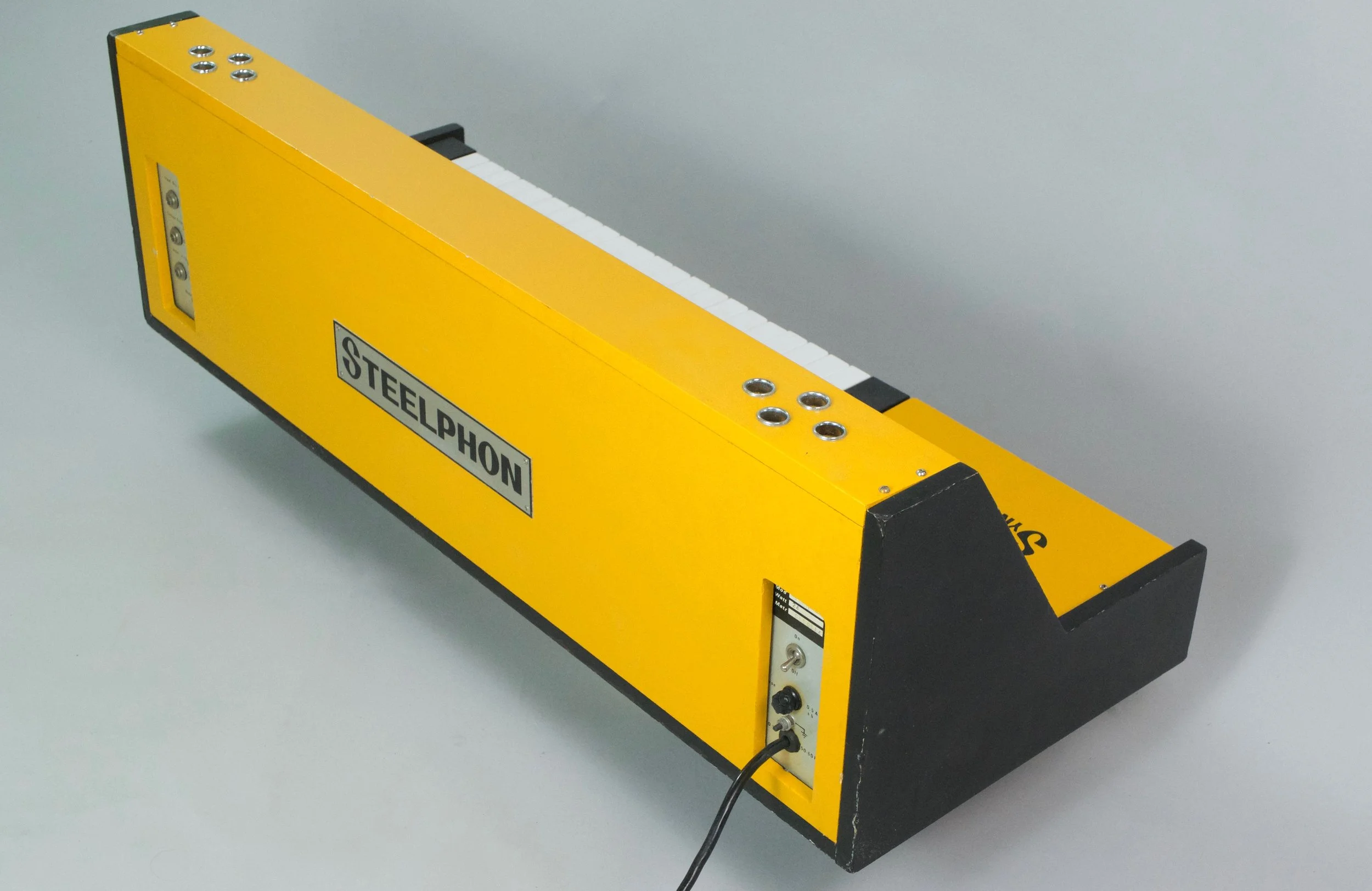 The Steelphon S900 was perhaps the most forward thinking of the European synths at the time of 1973, with many features that just a year or two later became standard - the 6 programmable presets, the CV Gate inputs especially. 