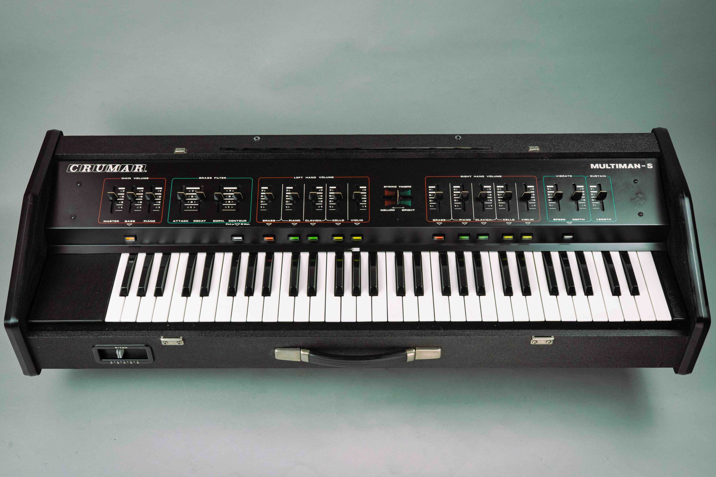 Massive both in sound and weight, this is a 61 key strings and  brass machine with separate outputs, piano sounds and a sub bass section for that earthquake-provoking low end. The splittable keyboard was almost an obsession - to play a different set 