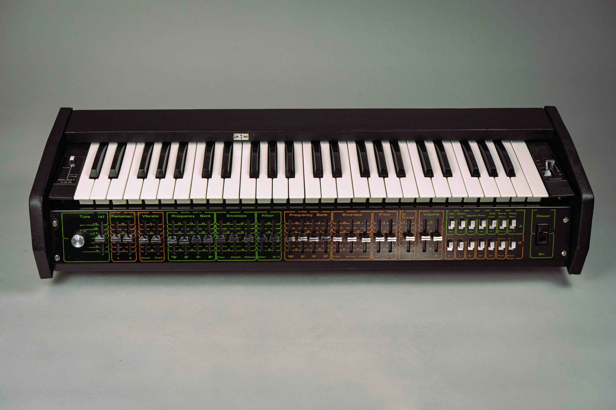 CRUMAR CRUCIANELLI COMPAC SYNTH - 1973 - Before Crumar became its definite  name the company produced a very small batch of powerful double oscillator monophonic synths under their Compac moniker along with String, Brass and Piano models. 